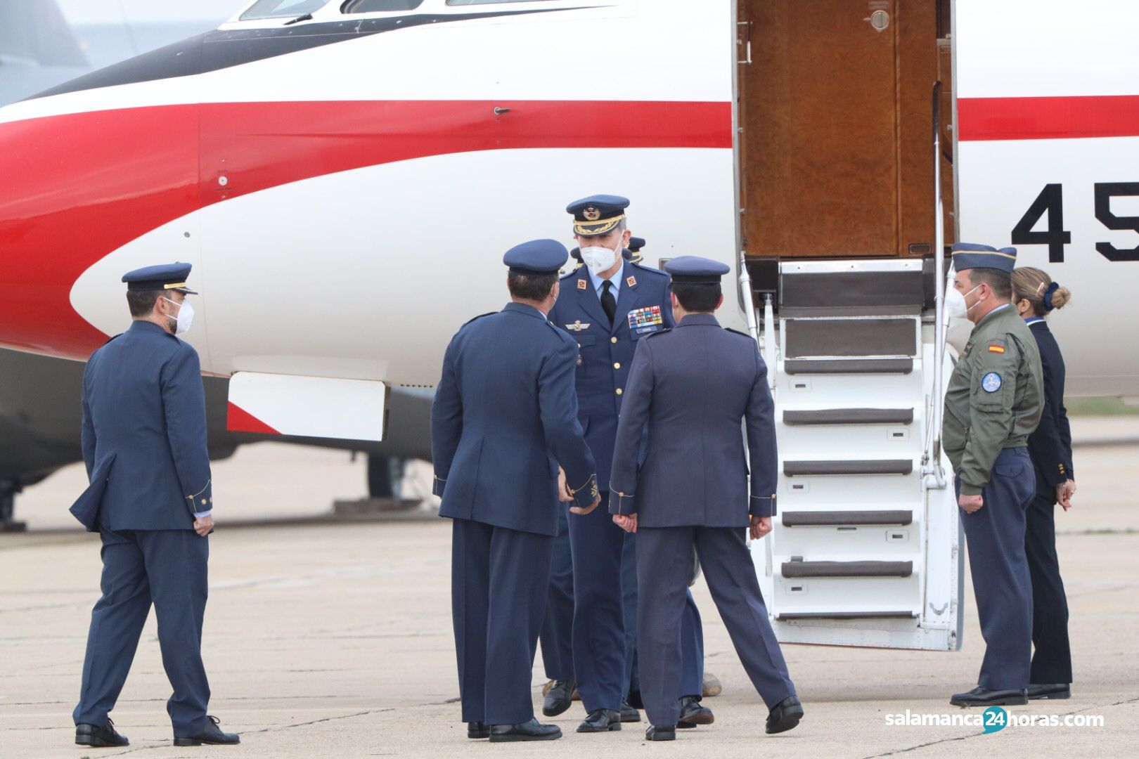 Visita de Su Majestad El Rey Felipe VI a la Base Aérea de Matacán