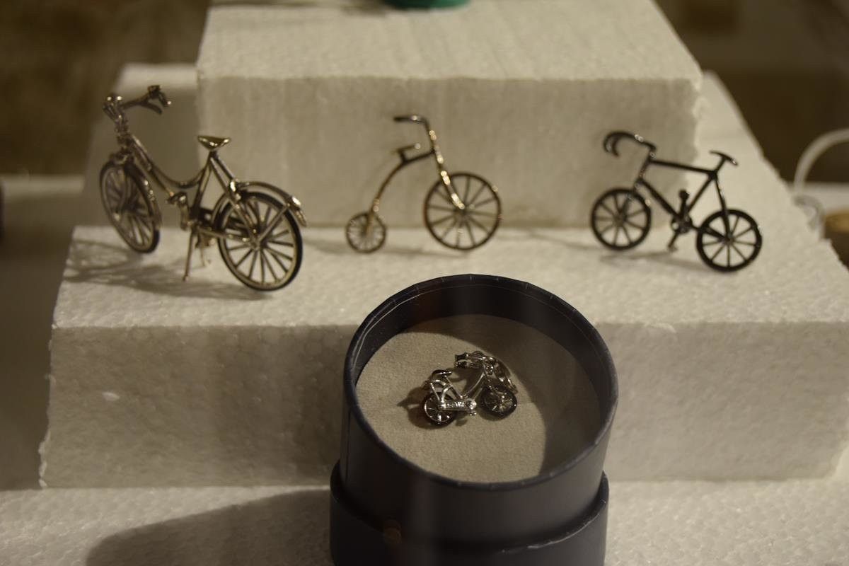  Exposición de bicicletas en miniatura 