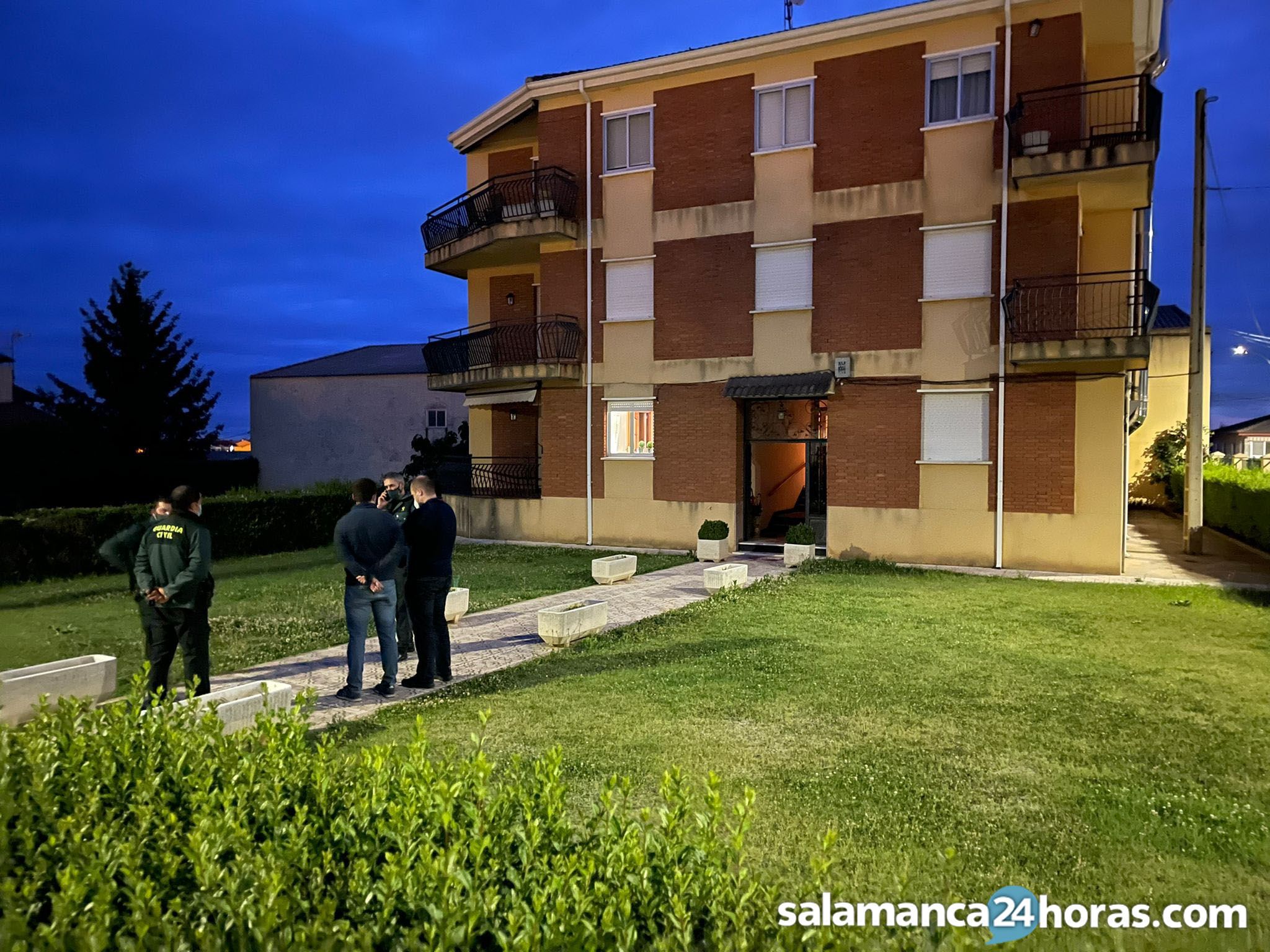 La Guardia Civil investigando el crimen machista sucedido en Doñinos de Salamanca