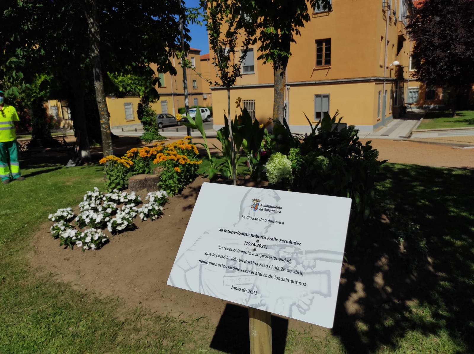 Acto de inauguración de un jardín en Salamanca en honor a Roberto Fraile (2)