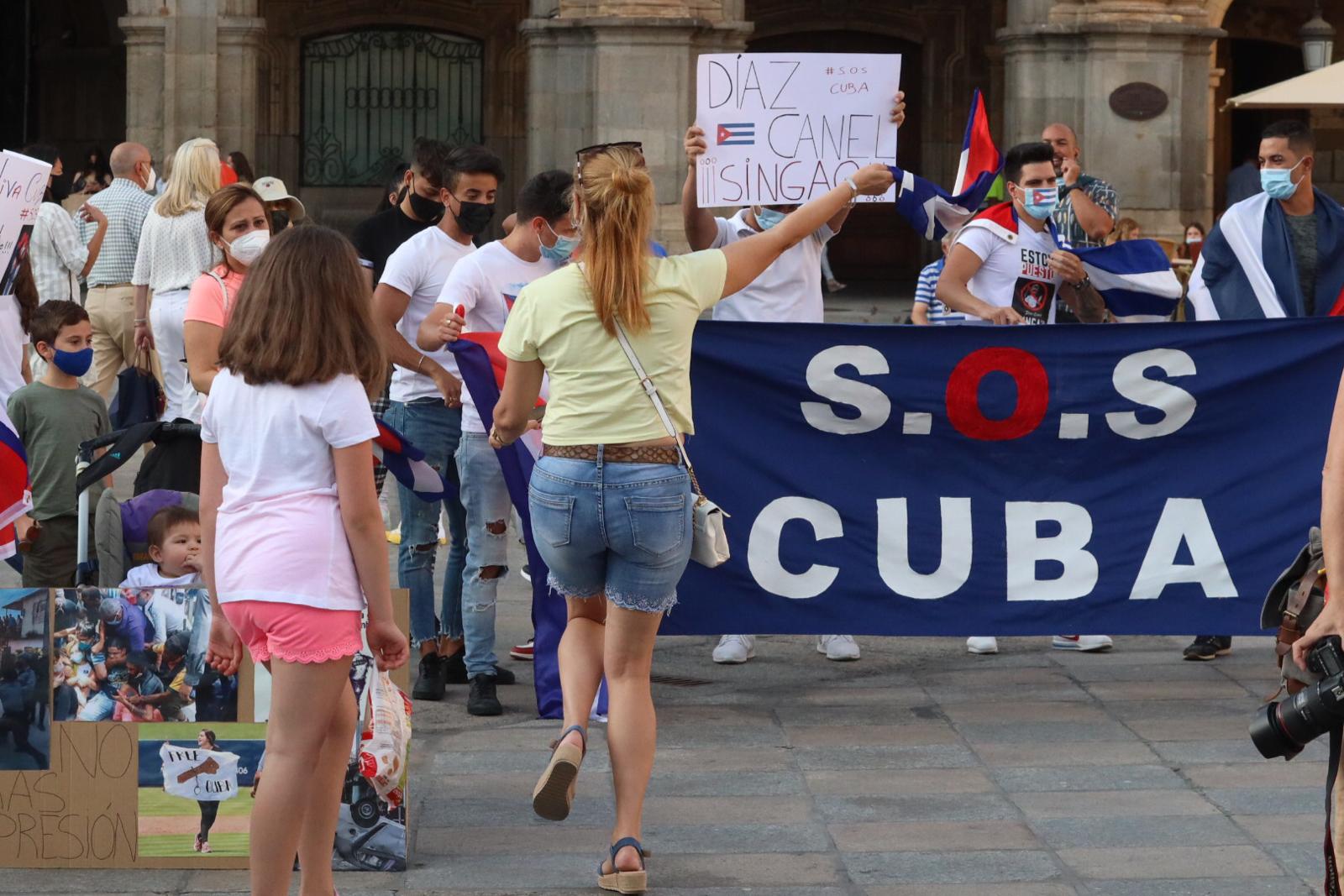 Manifestación de apoyo a Cuba (16)