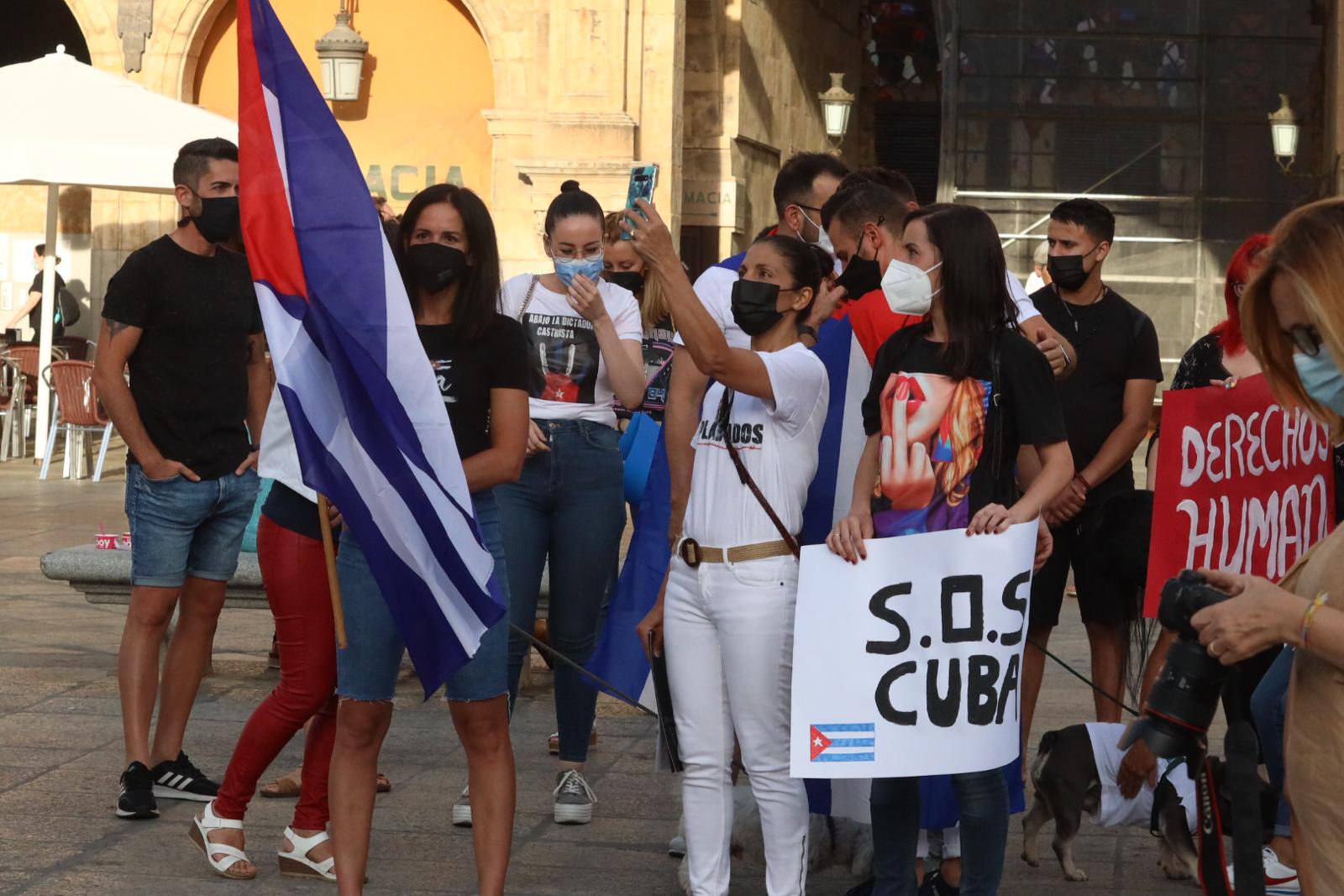 Manifestación de apoyo a Cuba (15)