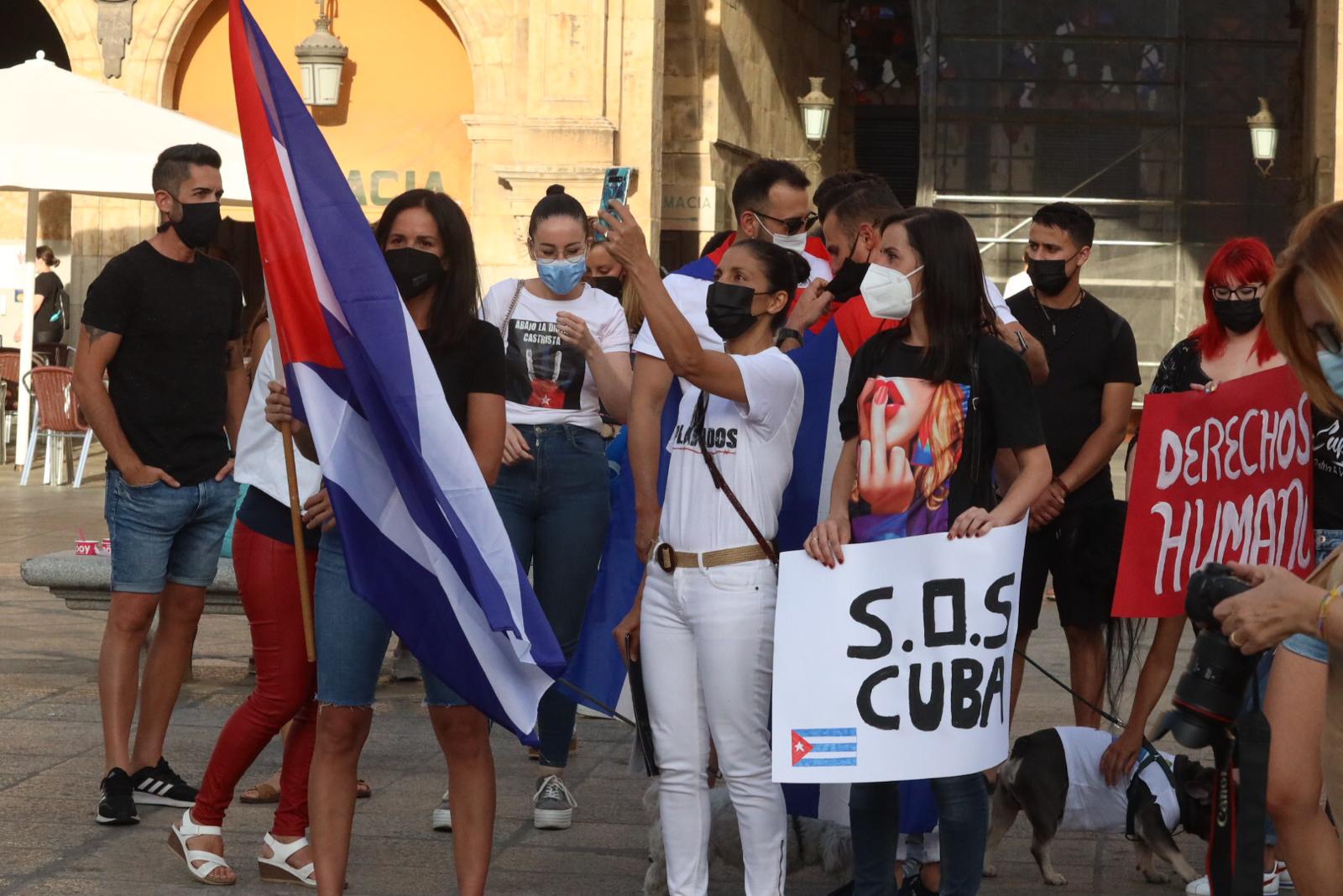 Manifestación de apoyo a Cuba (14)