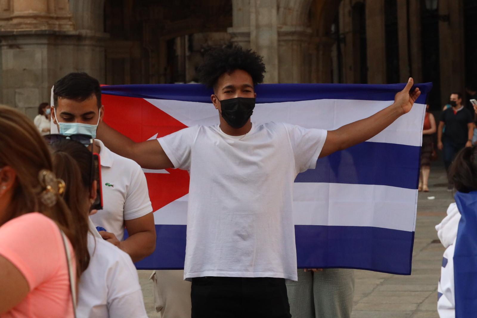 Manifestación de apoyo a Cuba (7)
