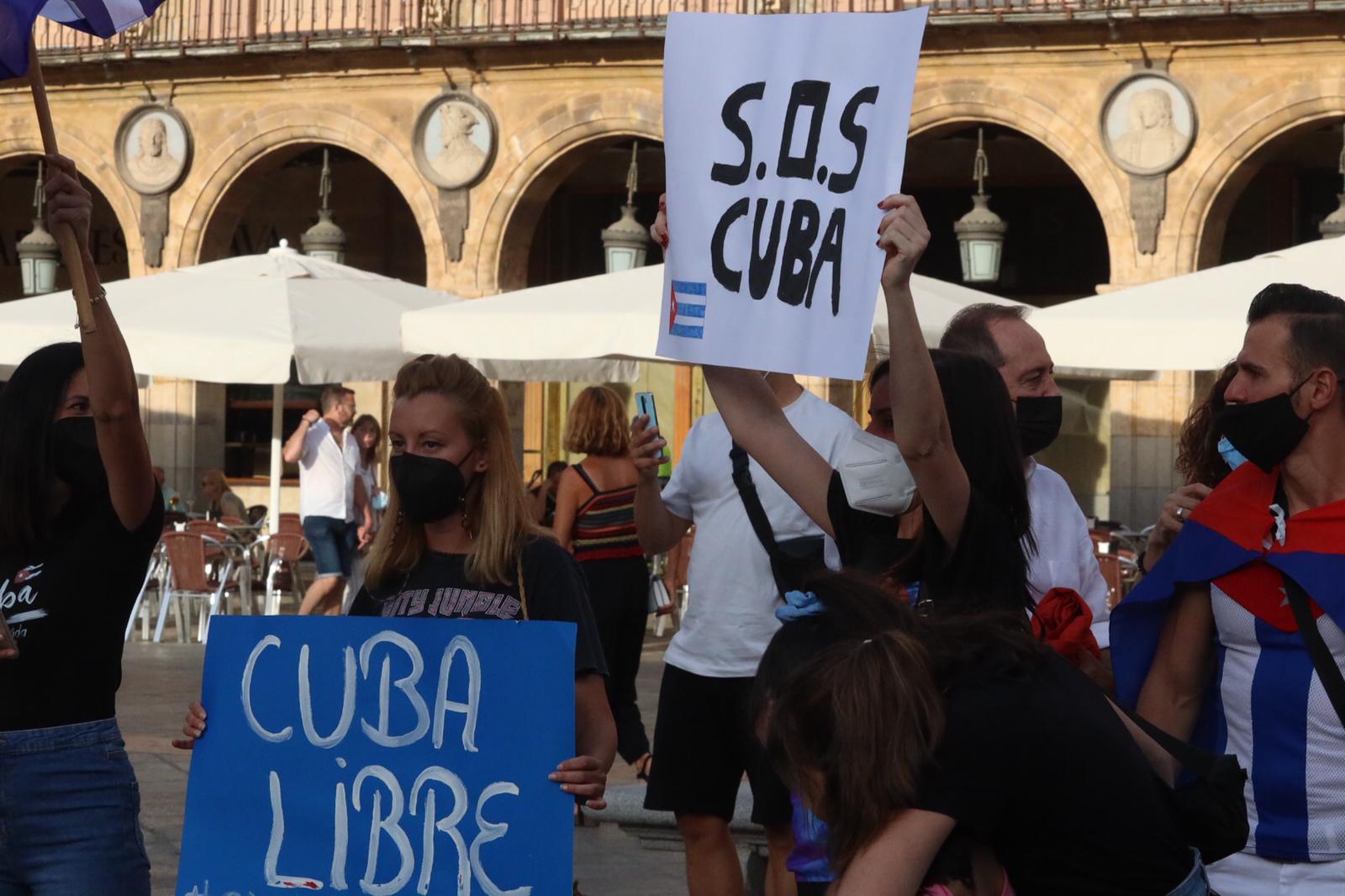 Manifestación de apoyo a Cuba (3)