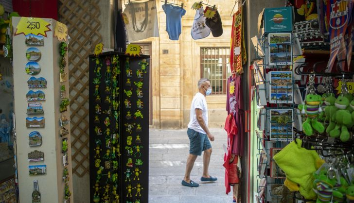 Turistas por las calles de Salamanca. Foto ICAL.  (6)