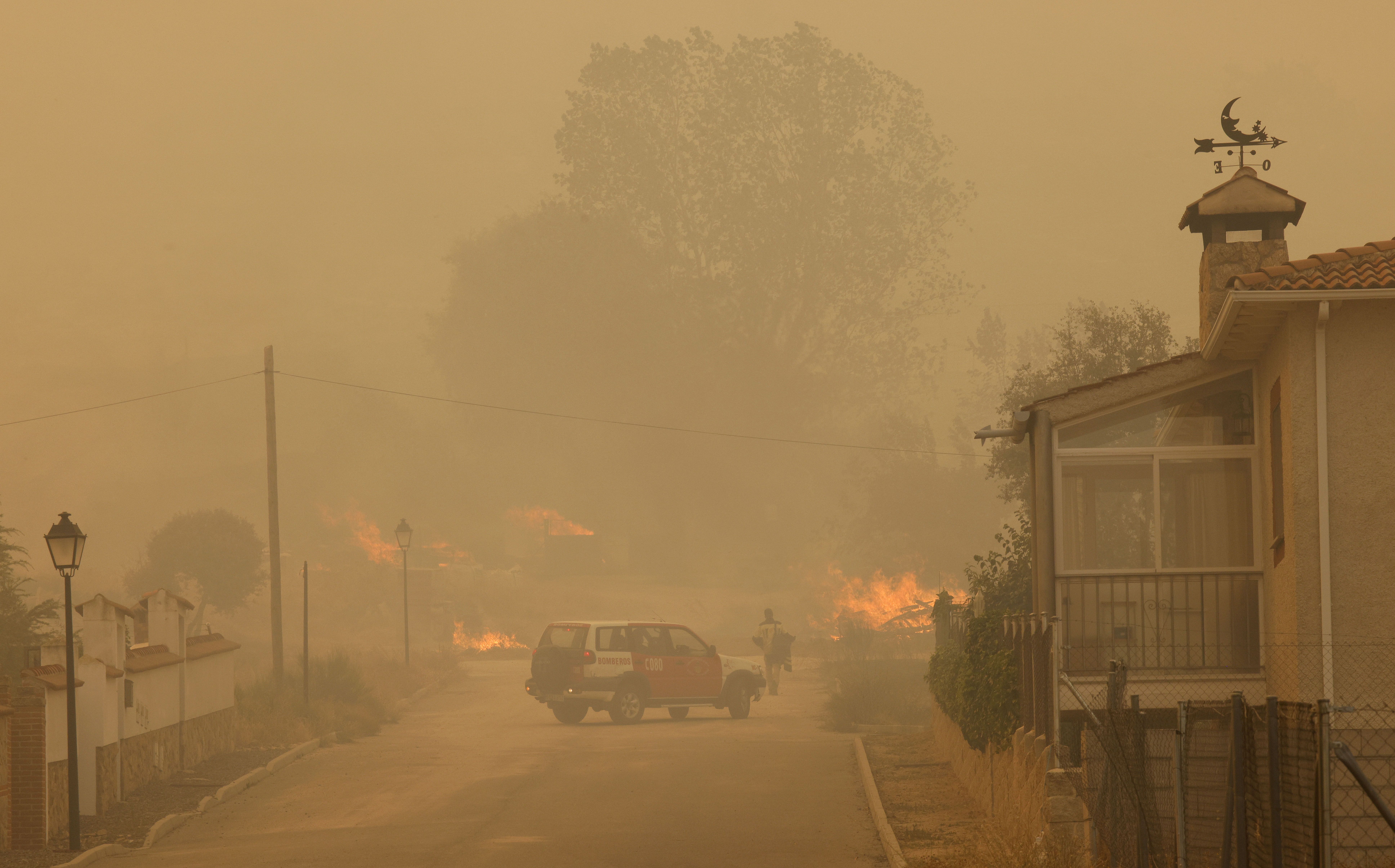 Incendio en Navalacruz y localidades adyacentes (Ávila). Foto ICAL.  (15)