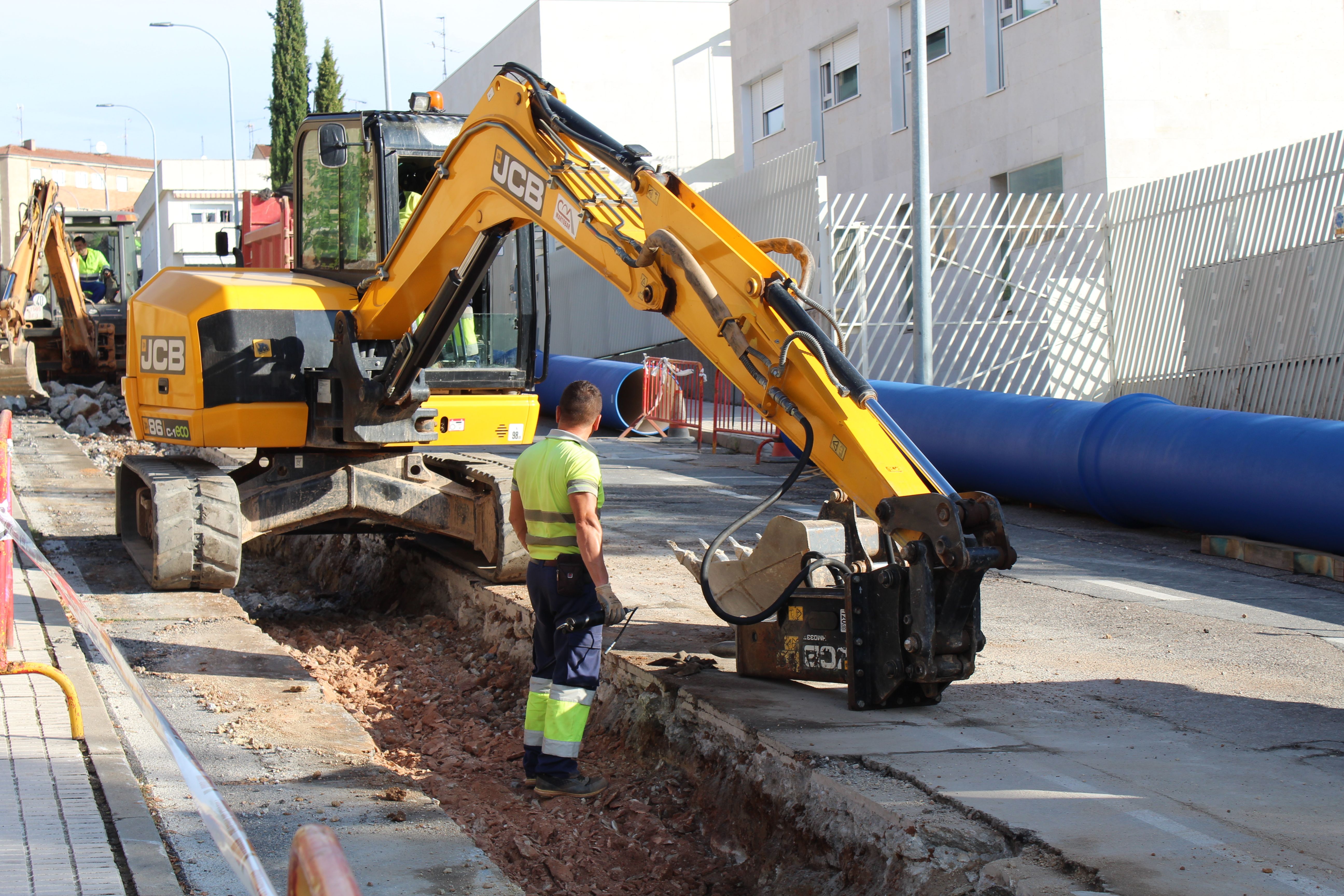 El Ayuntamiento de Salamanca mejora el abastecimiento de agua en el barrio de Prosperidad con la renovación de 1.135 metros de tubería