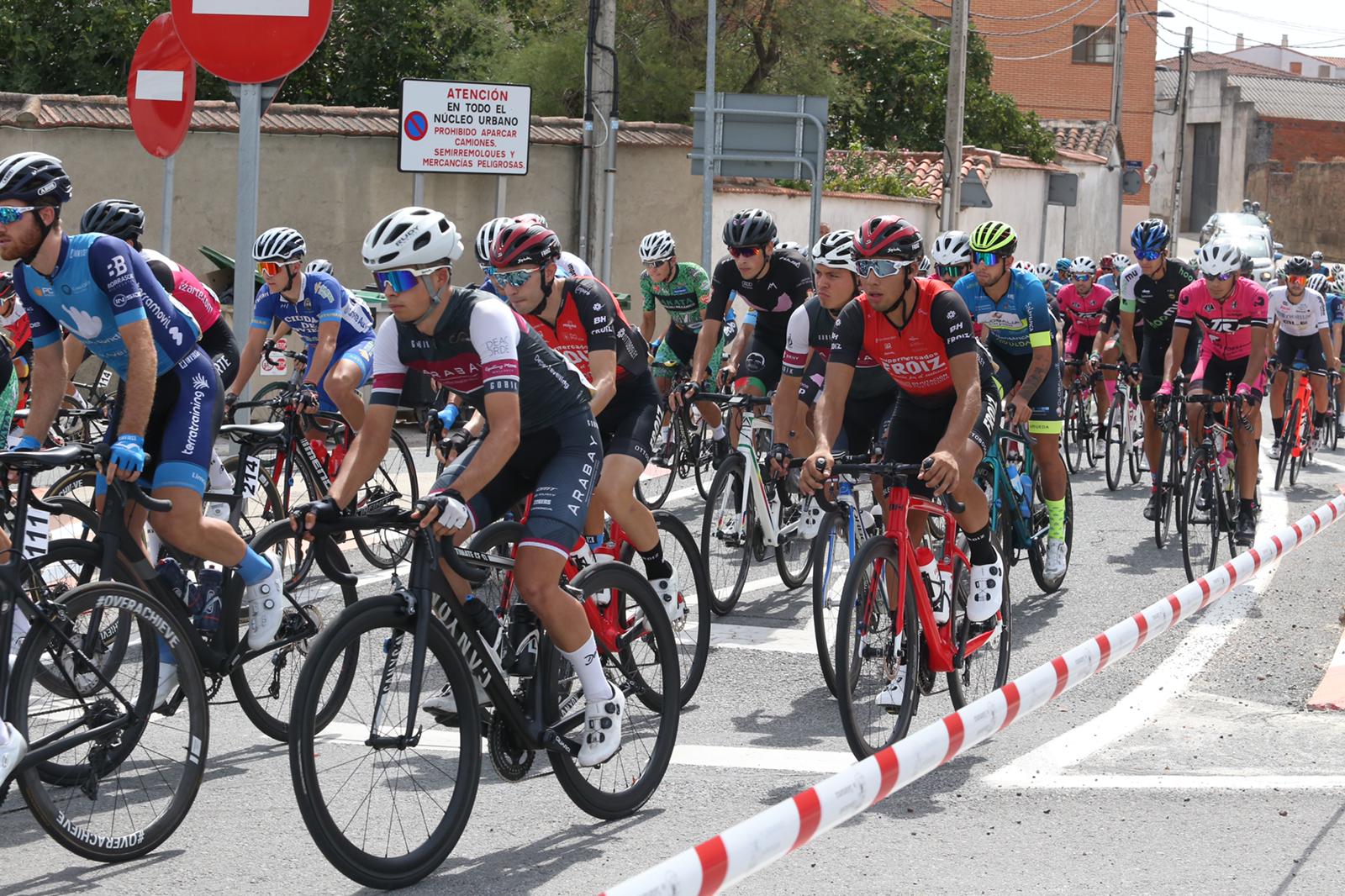 Primera etapa de la 49 Vuelta Ciclista a Salamanca1c4c250a f831 4d26 a00d 4787fefa7175
