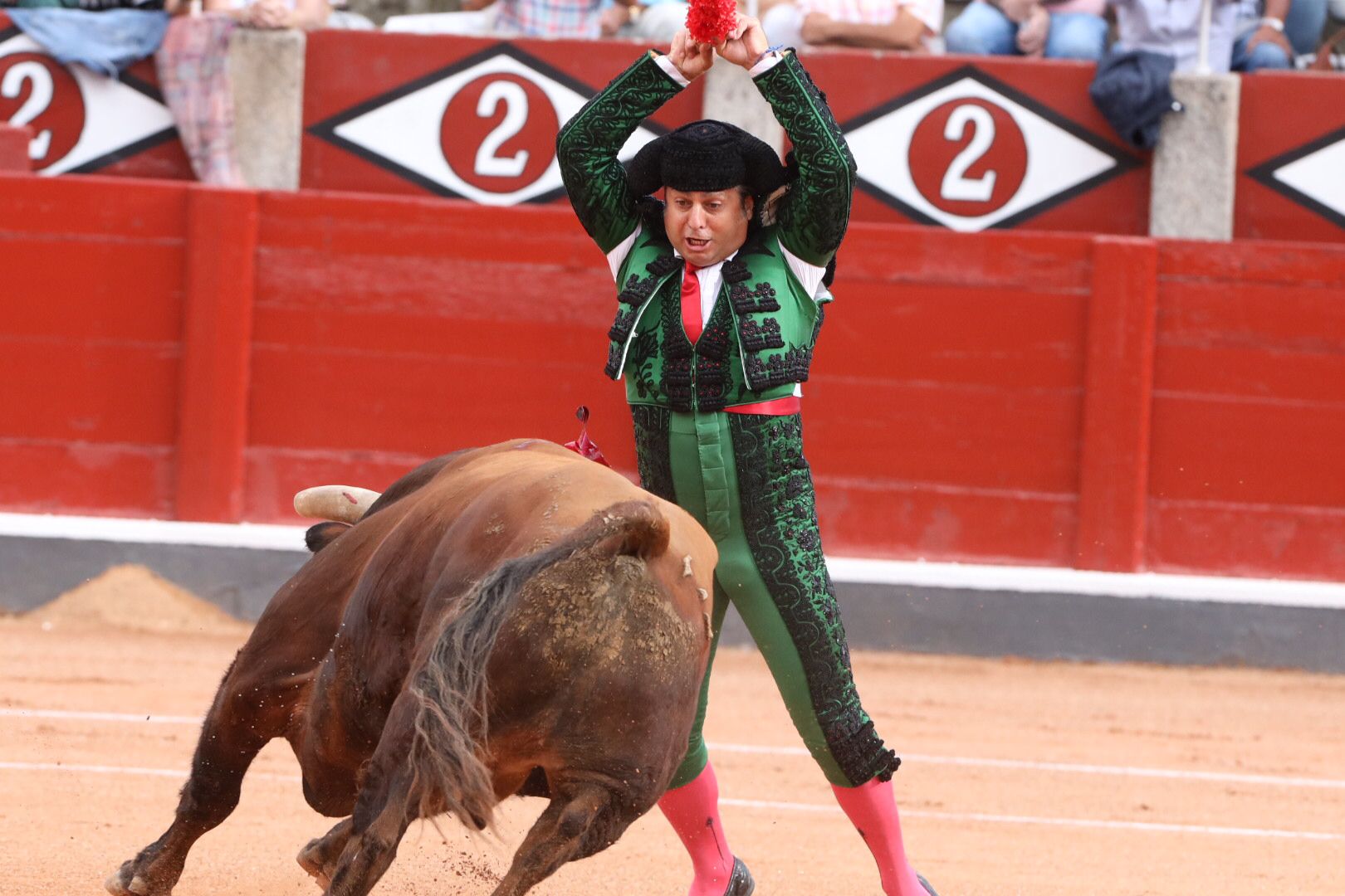 López Chaves (primer toro)   Primera corrida de abono de la Feria Virgen de la Vega 2021 (11)