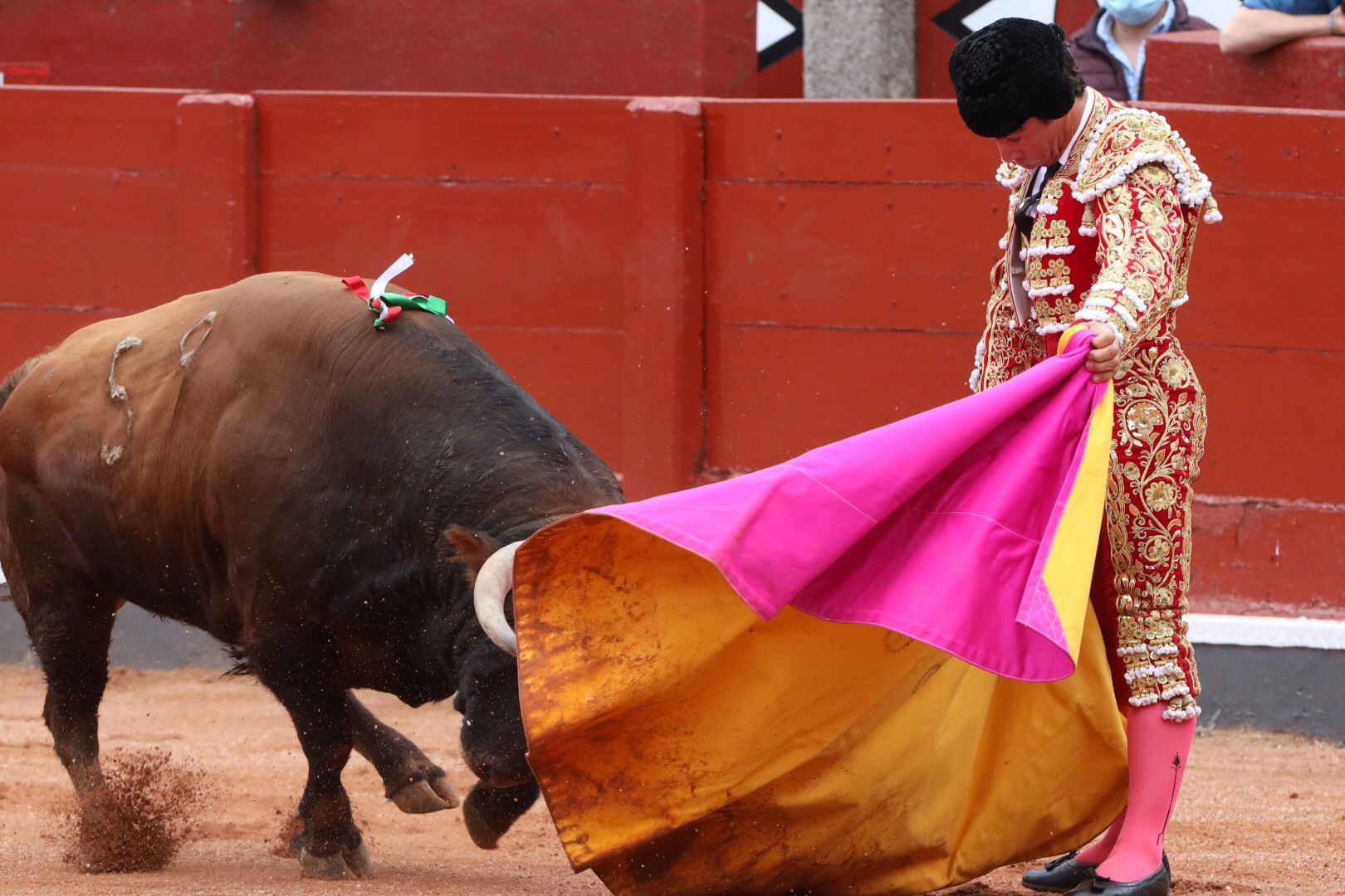 López Chaves (primer toro)   Primera corrida de abono de la Feria Virgen de la Vega 2021 (14)