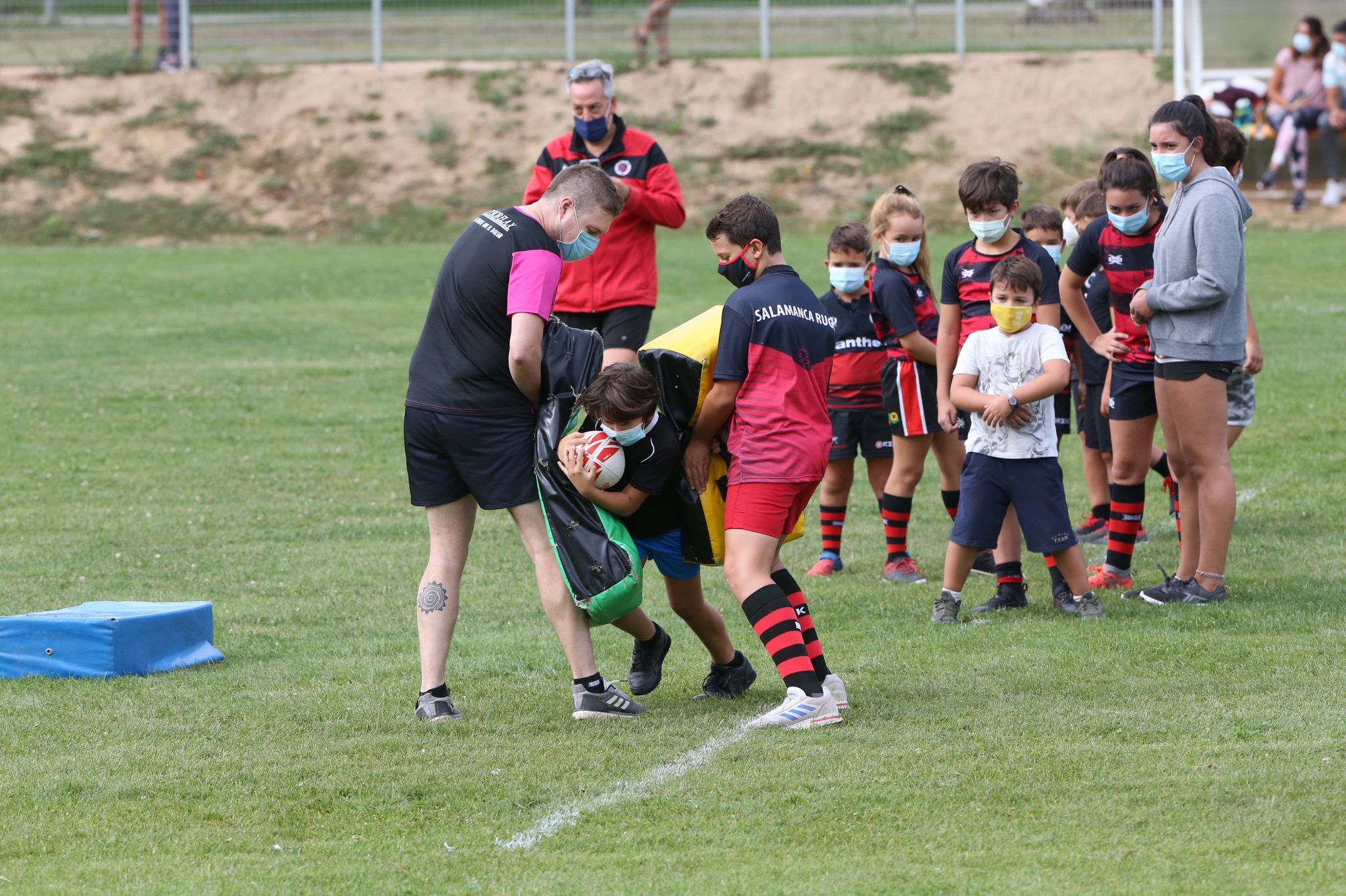 Imagen de la jornada de iniciación al rugby / FOTO SALAMANCA24HORAS.COM