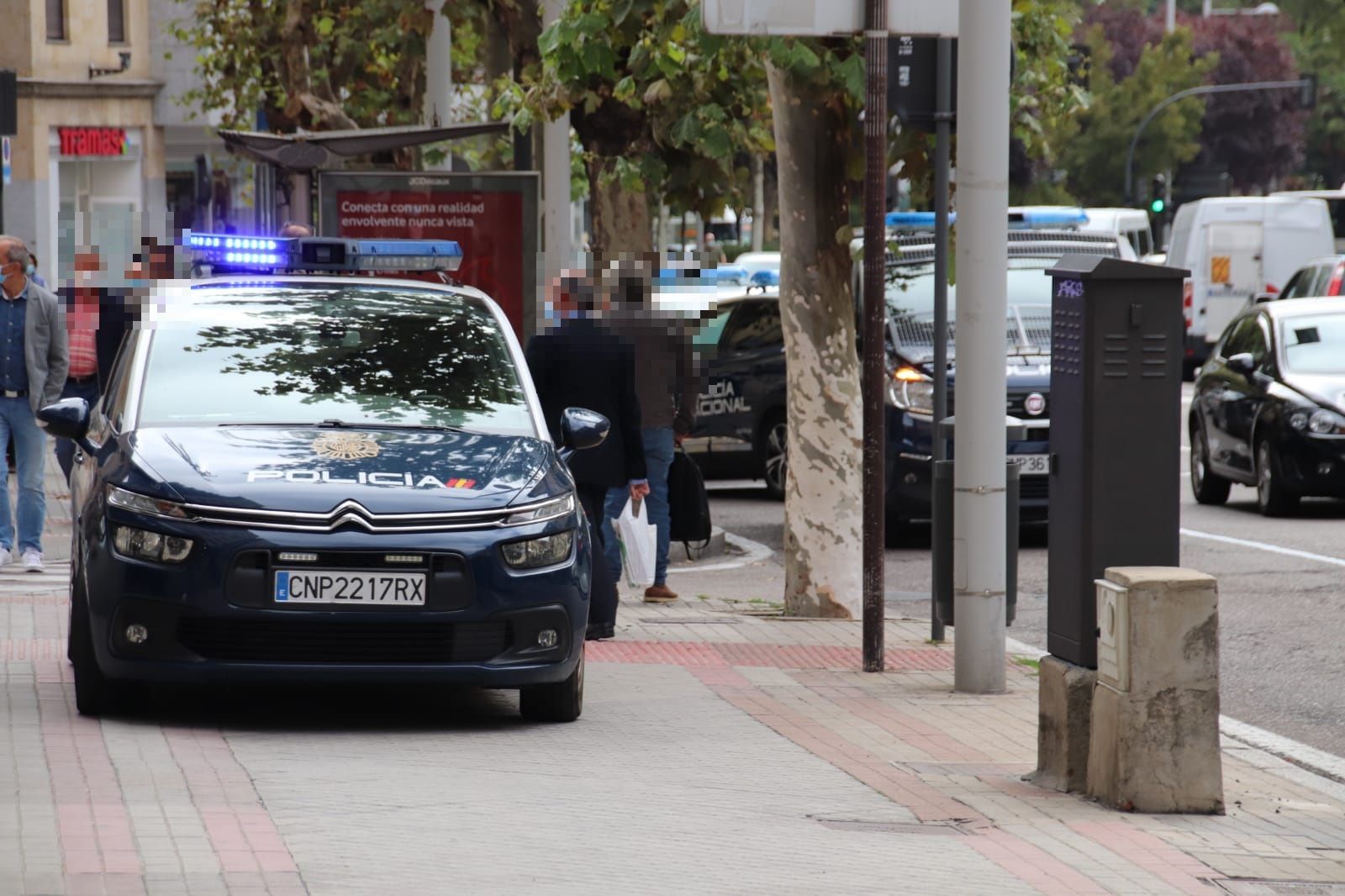 Imagen de una intervención policial en la calle Pérez Oliva