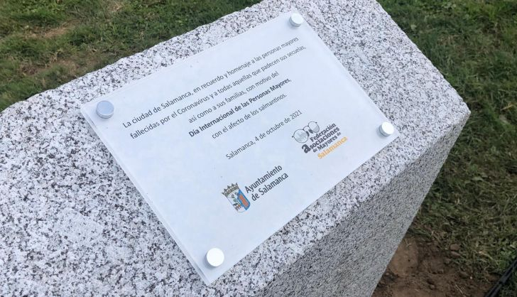 La placa de recuerdo está en el parque de La Vaguada de la Palma