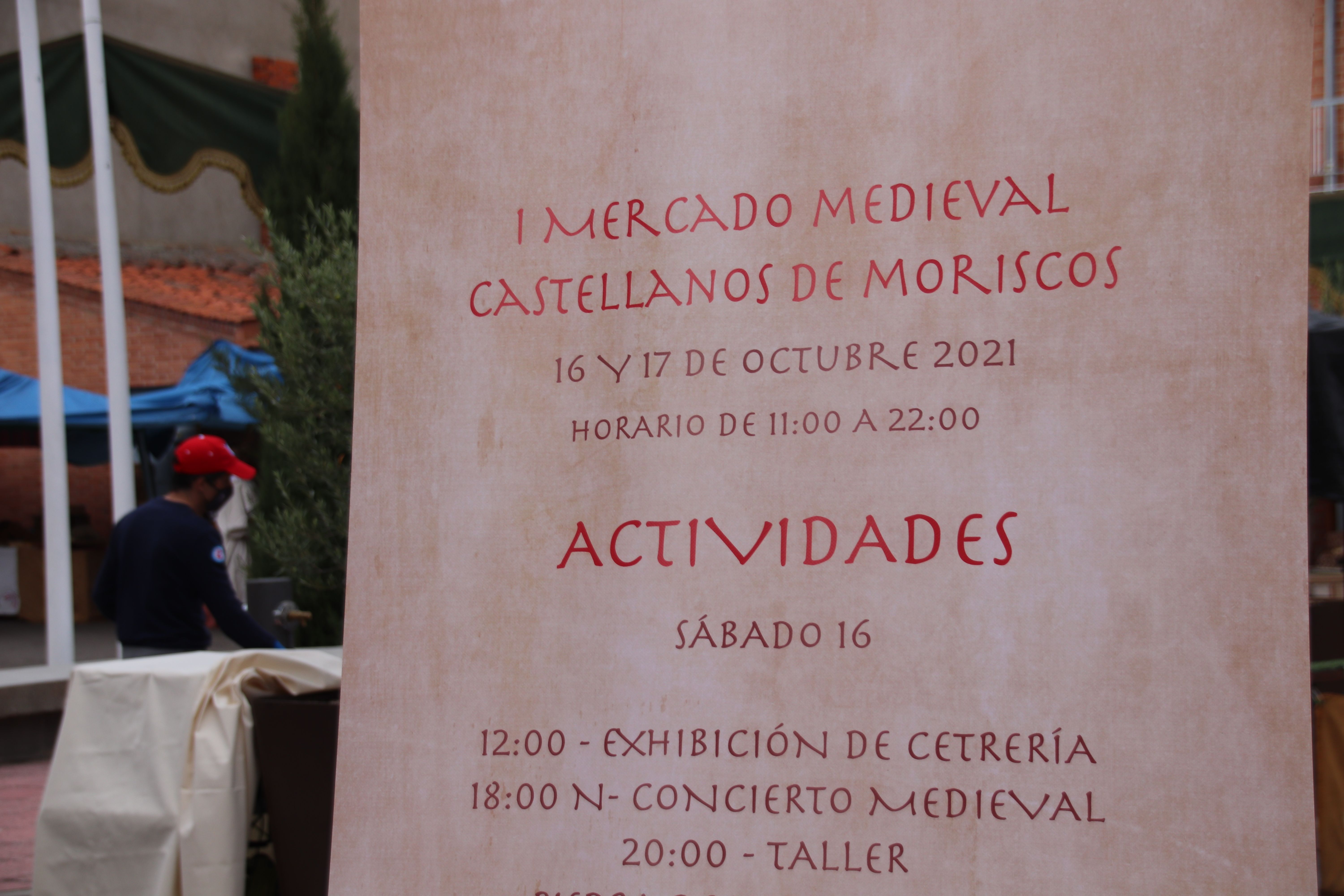 Exhibición de Cetrería en el I Mercado Medieval de Castellanos de Moriscos (37)