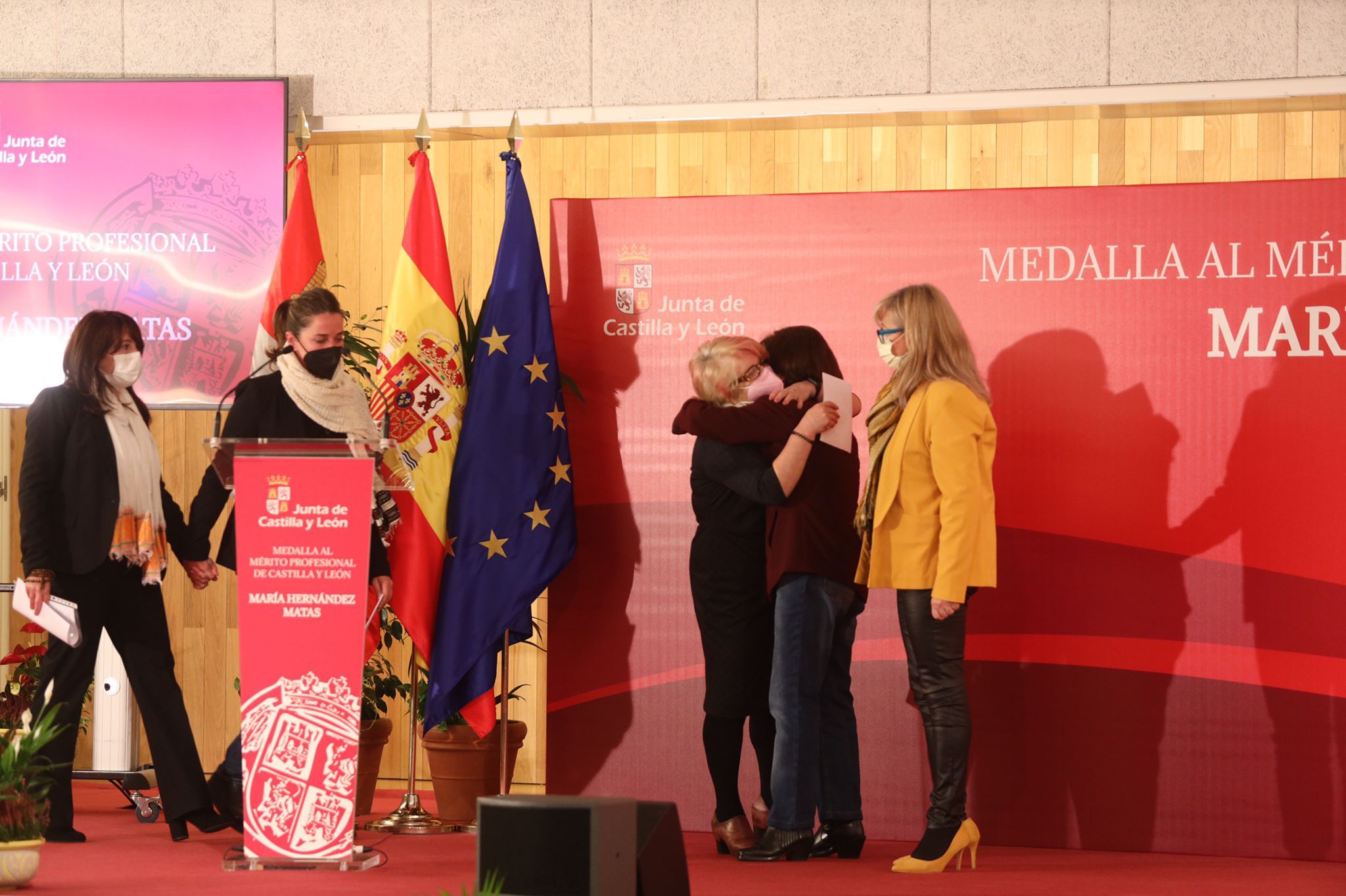 Entrega de la Medalla al Mérito Profesional a la cooperante María Hernández Matas (9)