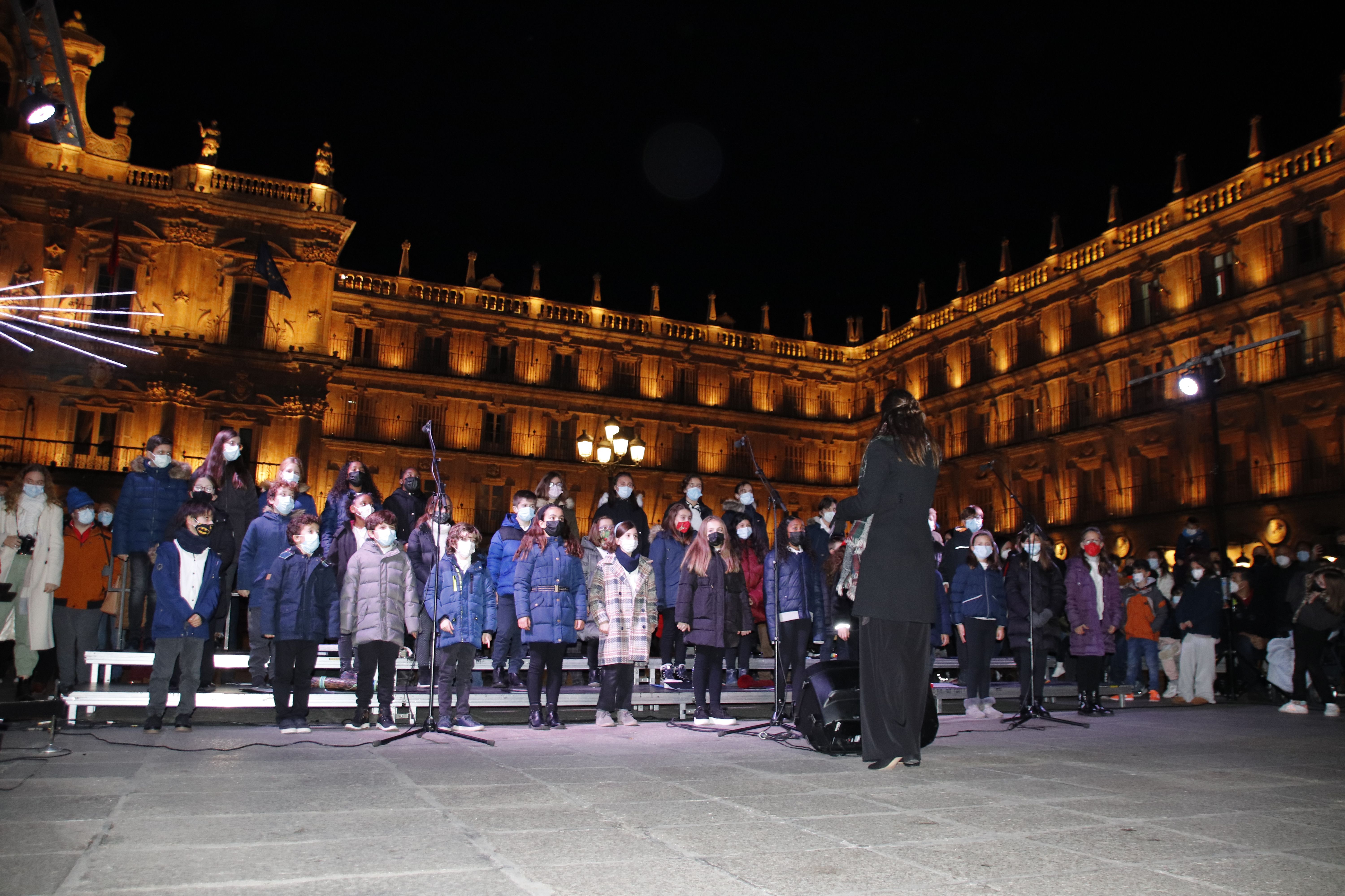 Acto cultural de Navidad en la Plaza Mayor | Fotos Andrea M