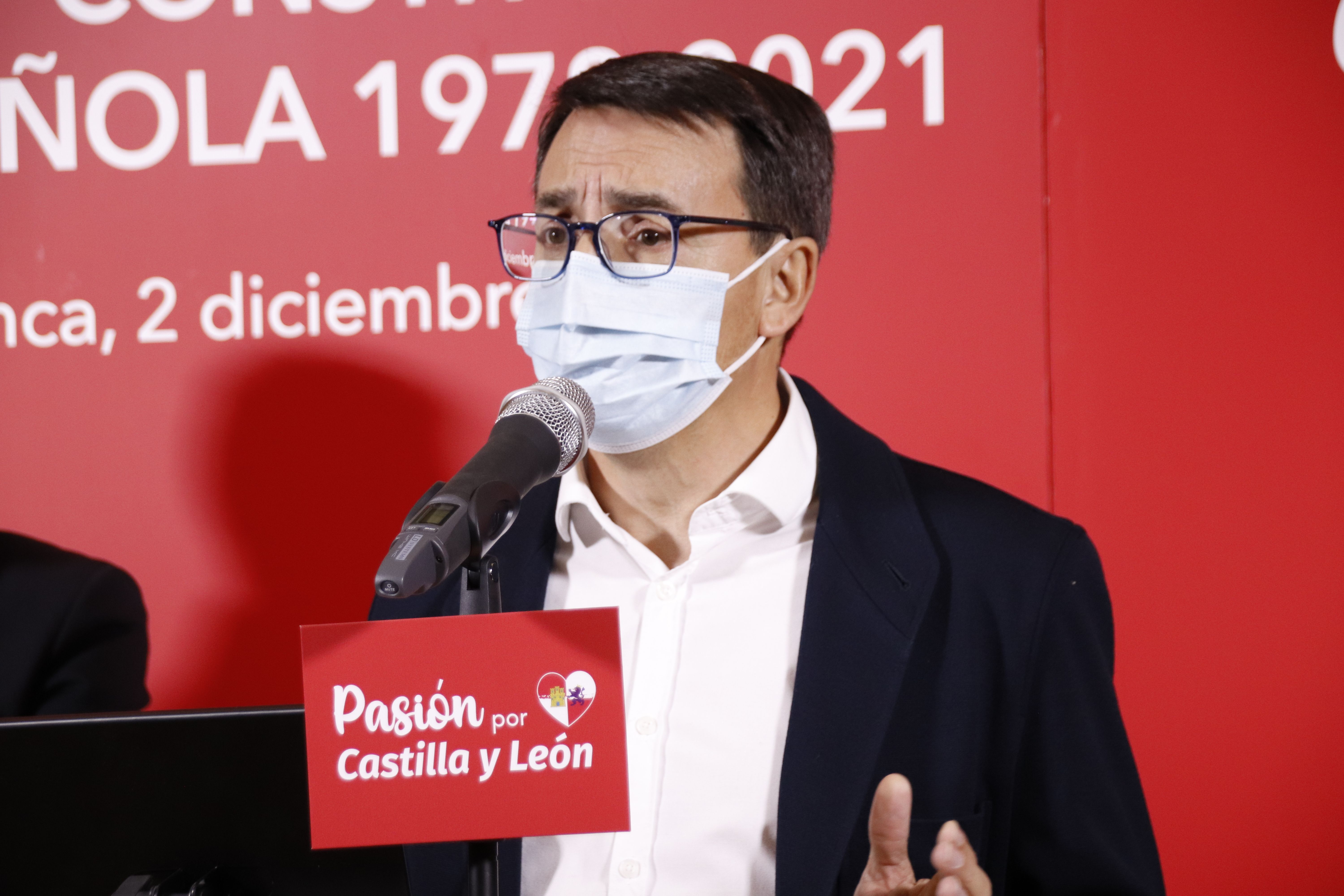Adrián Barbón, Luis Tudanca y el secretario general del Partido Socialista