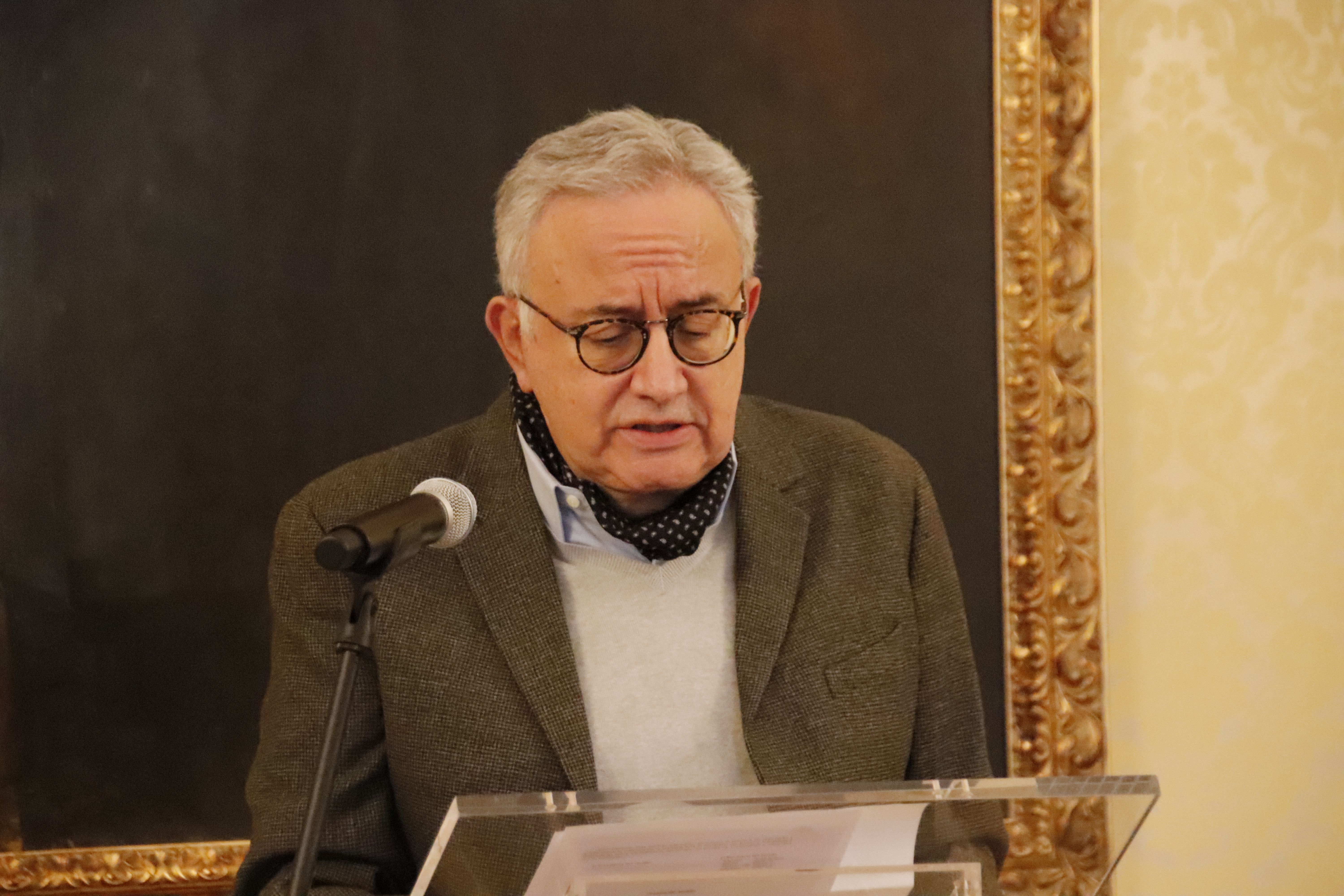 El alcalde, entrega los Premios Ciudad de Salamanca de Novela y Poesía