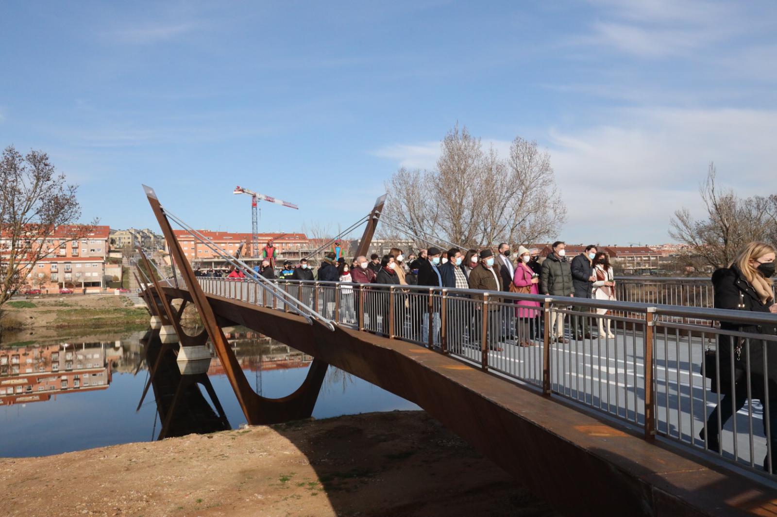 Inauguración de la nueva pasarela peatonal y ciclista sobre el río Tormes. Foto SALAMANCA24HORAS (6)