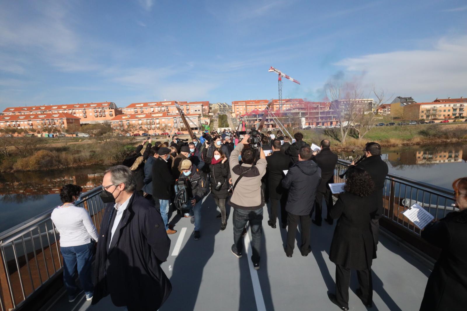 Inauguración de la nueva pasarela peatonal y ciclista sobre el río Tormes. Foto SALAMANCA24HORAS (11)