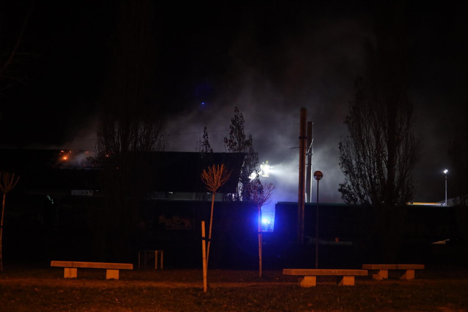 Incendio en la Estación de Trenes de Tejares.  (9)