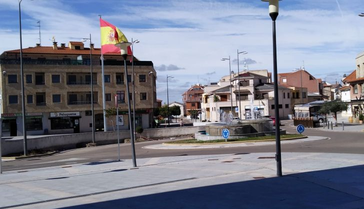 Plaza Villares de la Reina