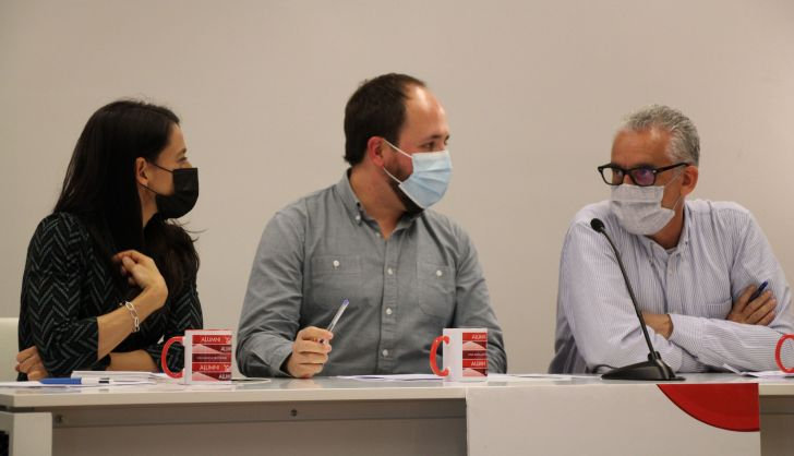 Conferencia comunicación y pandemia con Verónica Sánchez Romero, Diego Matos, Félix Valero y Román Álvarez (9)