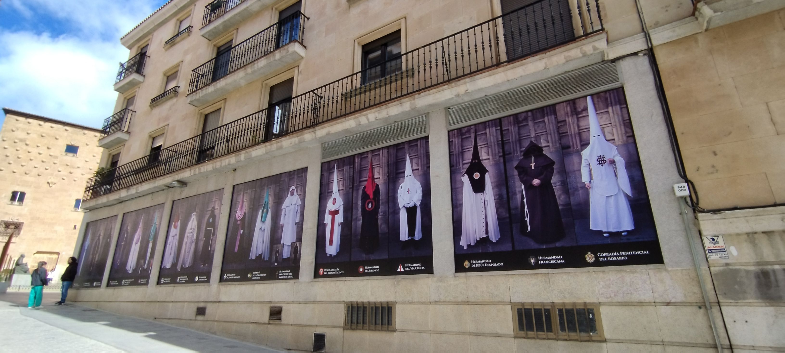 El Ayuntamiento pone a punto las calles de Salamanca de cara a Semana Santa