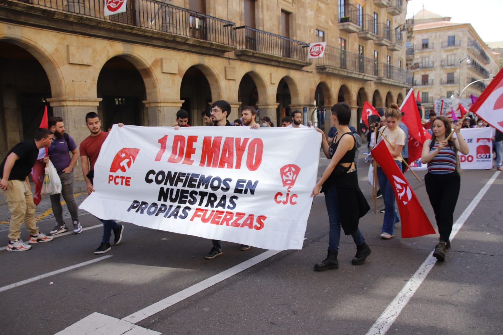 Manifestación de CCOO y UGT por el Día del Trabajador 18