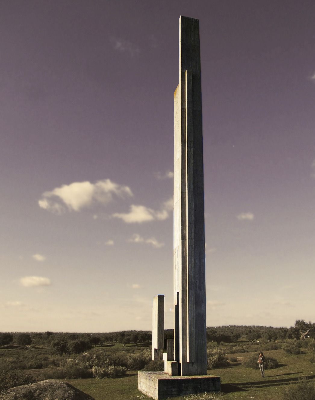 Obelisco Villavieja de Yeltes. Angel Mateos