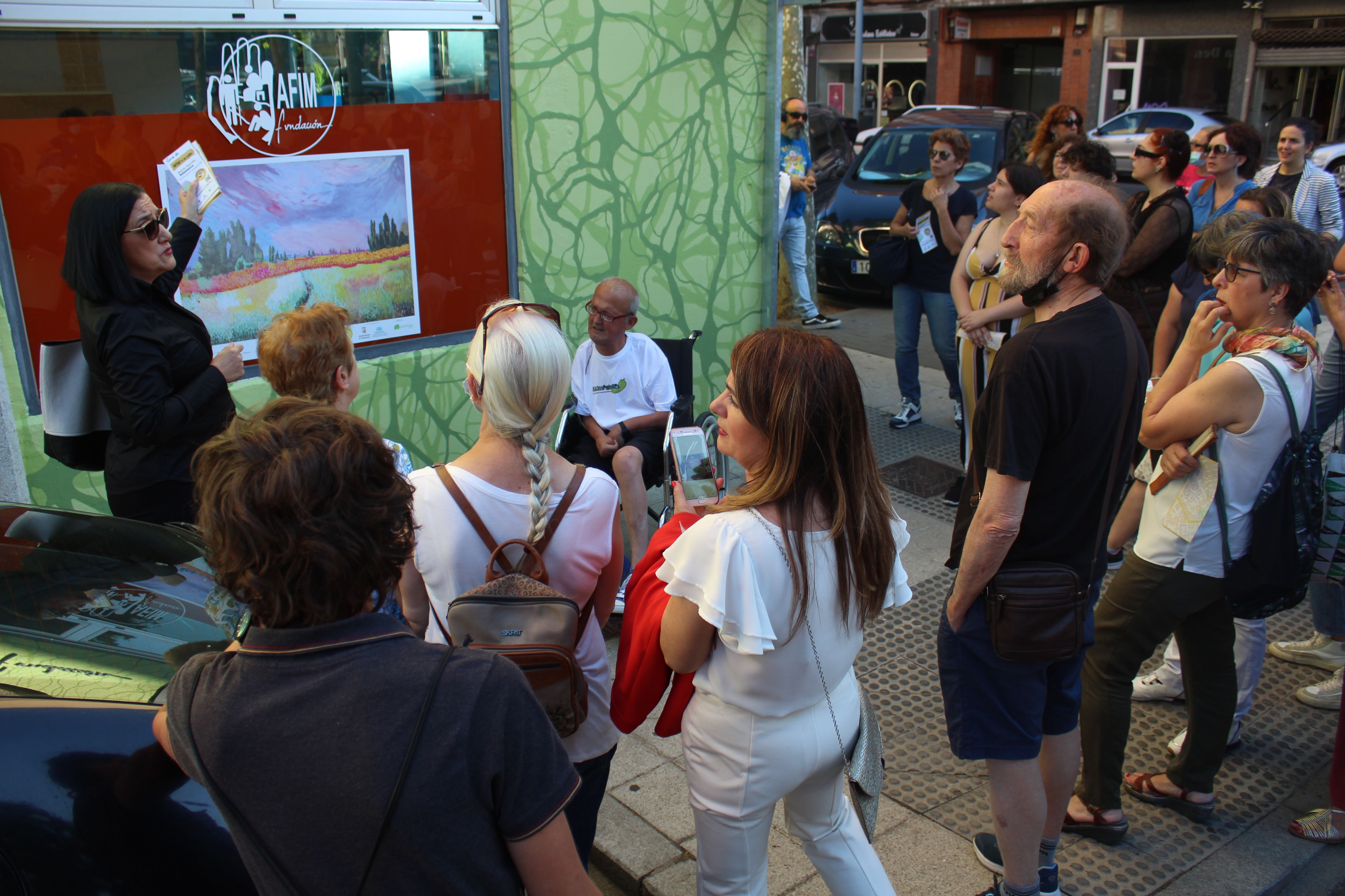 Inauguración del paseo Arte en la Calle de la Asociación de Vecinos de Garrido.