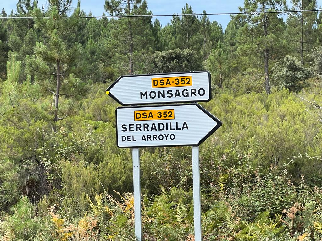 Carretera de Serradilla a Guadapero (2)