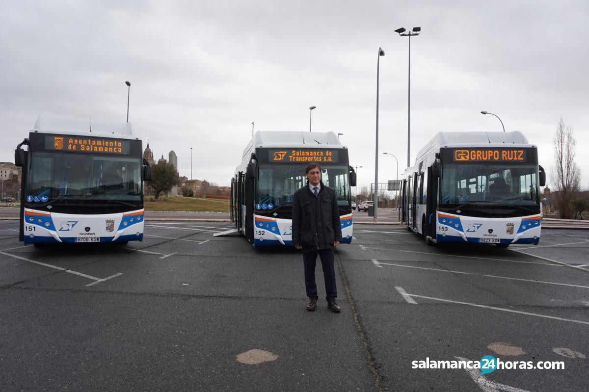  Autobuses (4) 