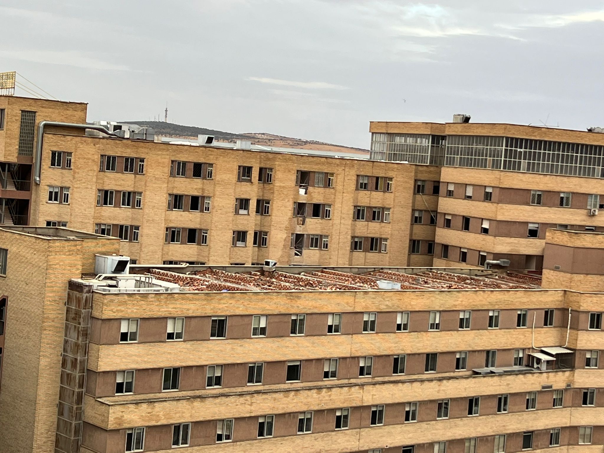 Demolición del Hospital Clínico (3)