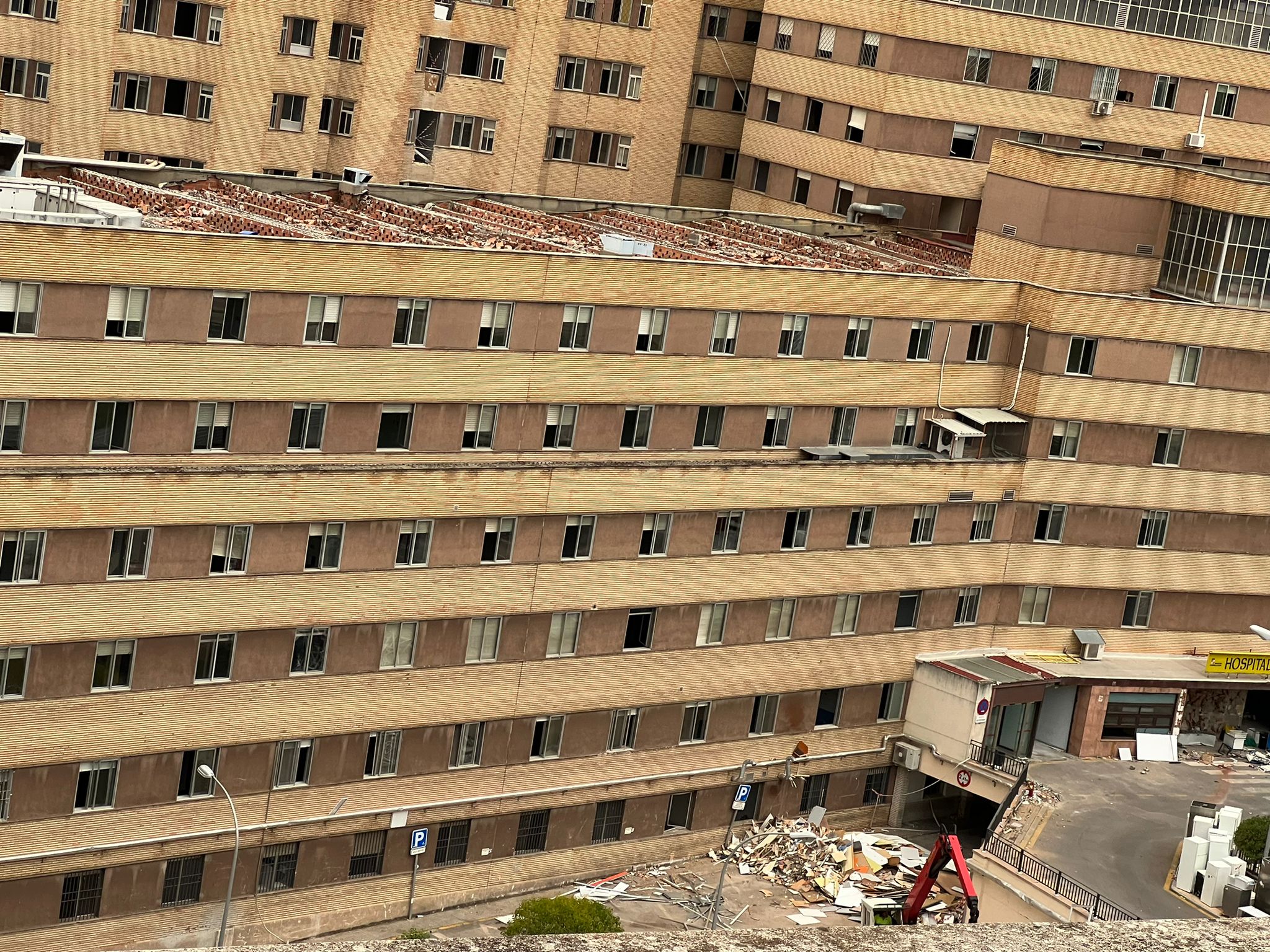 Demolición del Hospital Clínico (1)