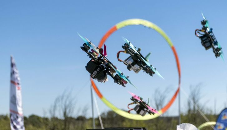 Drones sobrevoam Salamanca durante a primeira edição da ‘Yecla Dron Race’