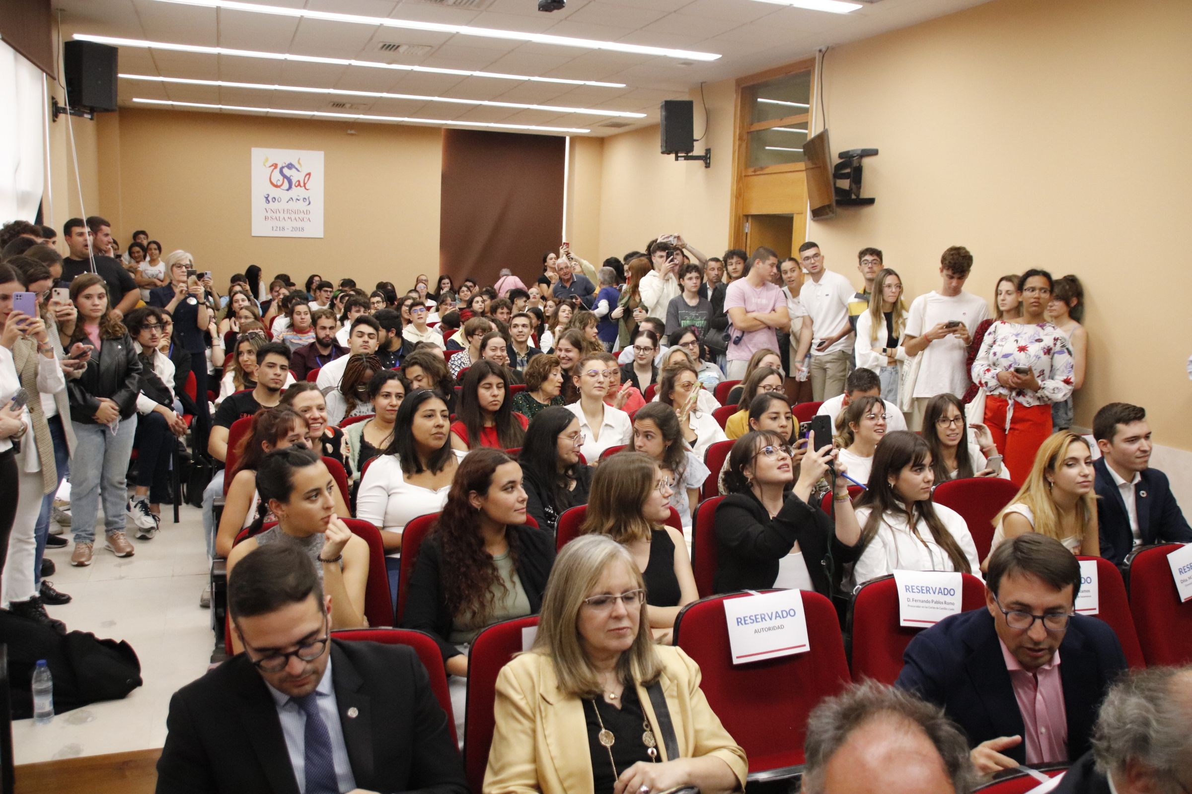 Rodríguez Zapatero asiste a la inauguración del Máster en Estudios Interdisciplinares de Género y del Doctorado en Estudios Interdisciplinares de Género y Políticas de Igualdad