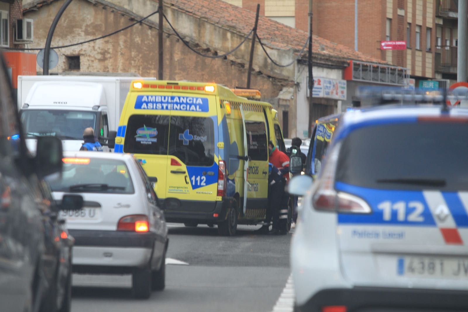  Ambulancia Policía Local carretera Ledesma (2) 