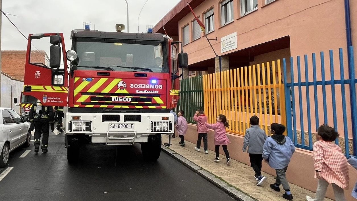 Simulacro de incendio en el Colegio Severiano Montero de Peñaranda