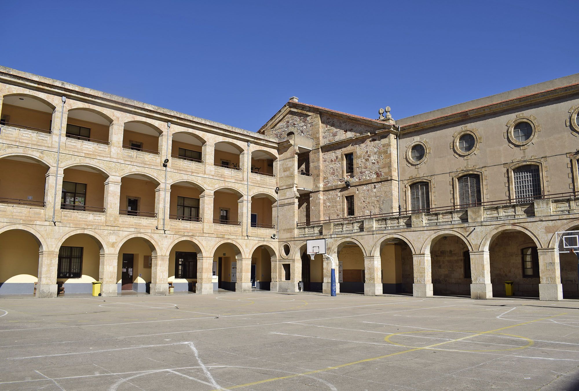 Colegio Mestro Ávila (16)