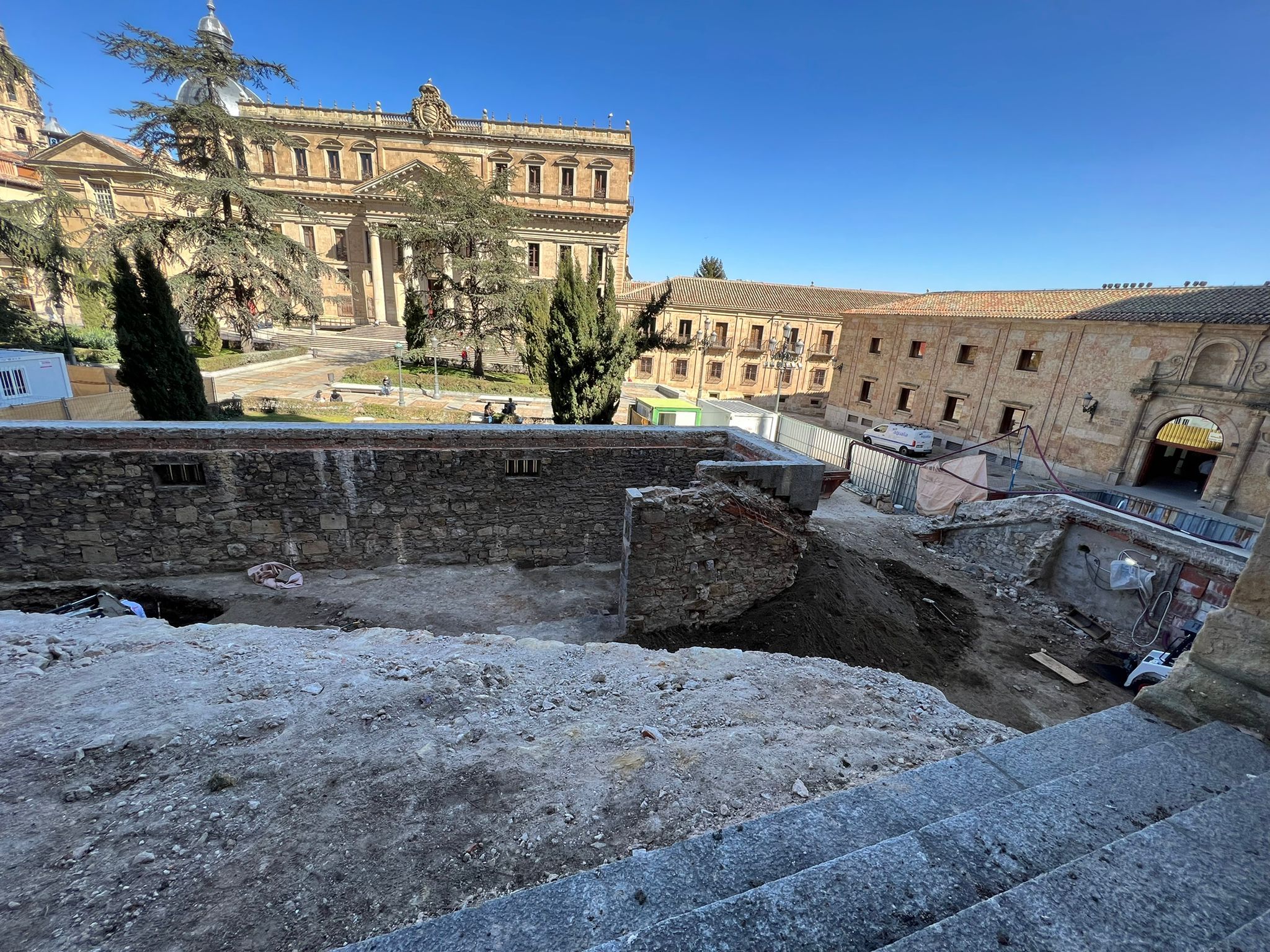 Trabajos para reformar el atrio de la Catedral Nueva de Salamanca  (5)