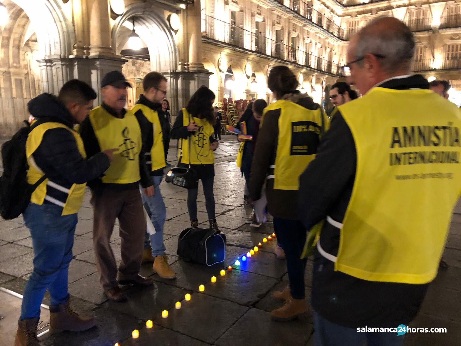  Perfomance de Amnistia Internacional en la Plaza Mayor (6) 