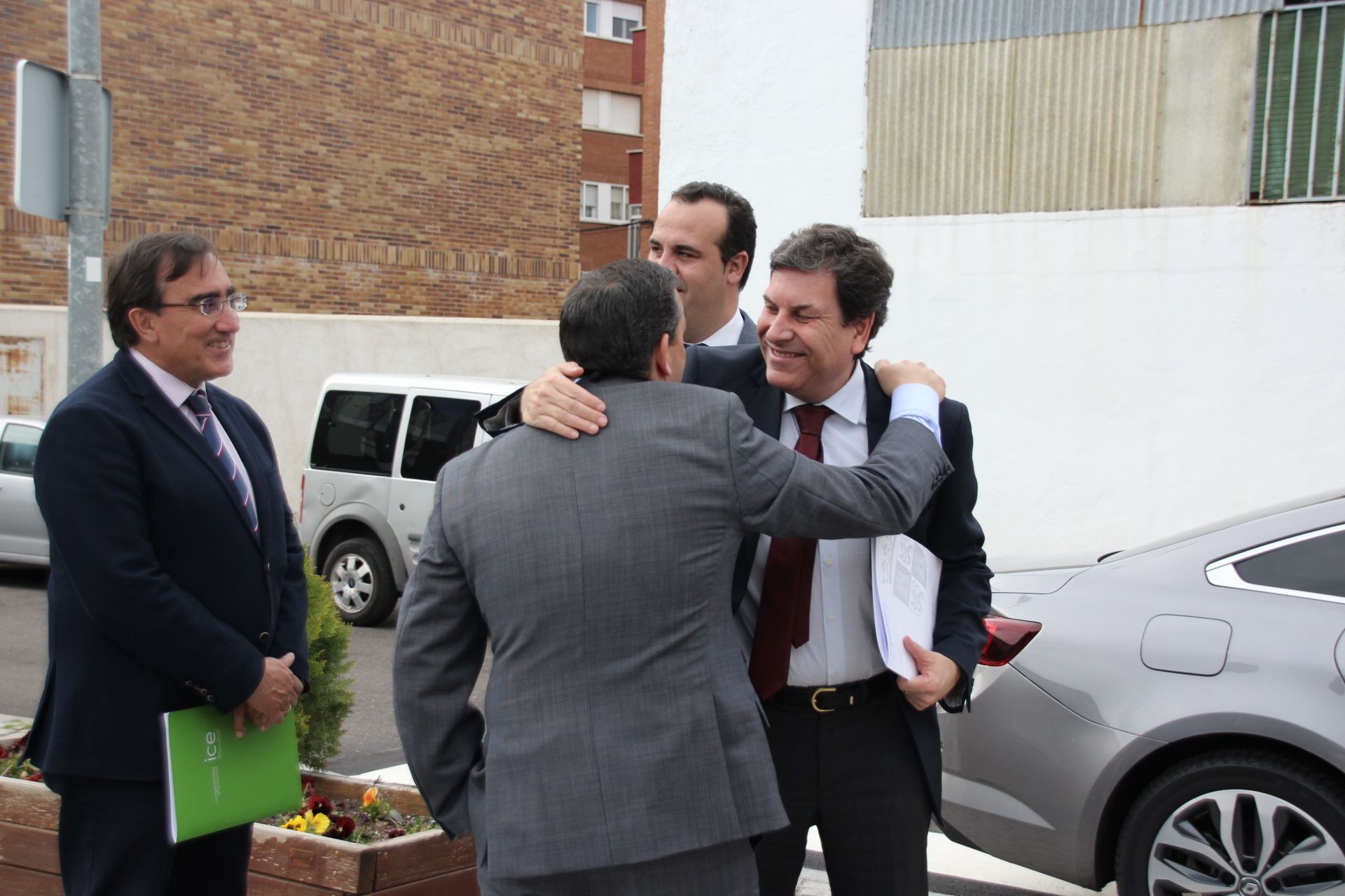 Carlos Fernández Carriedo y David Mingo Pérez, mantienen un encuentro de trabajo para impulsar un centro de emprendimiento e innovación en el municipio