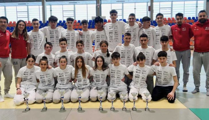 El Club Doryoku logra dieciséis medallas en el Autonómico de Judo