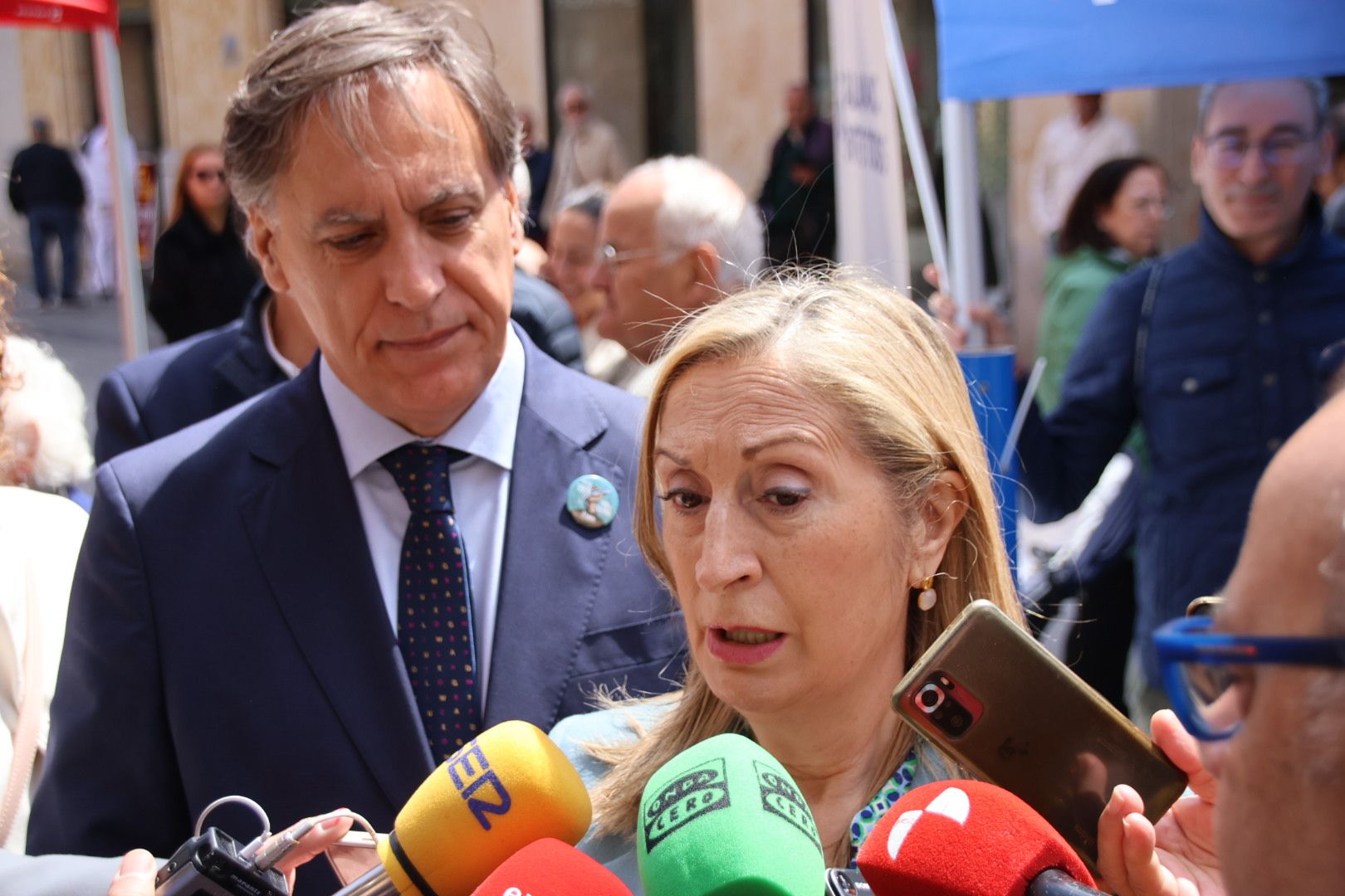 Ana Pastor, visita Salamanca para apoyar la candidatura de Carlos García Carbayo a la alcaldía de la ciudad