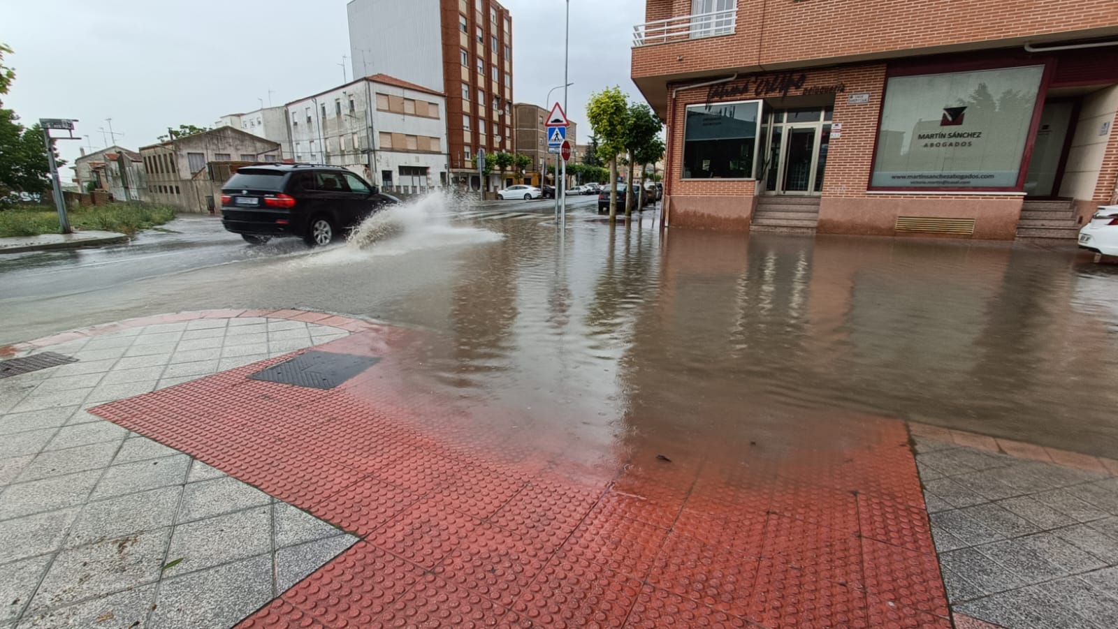 Calles inundadas en Peñaranda 