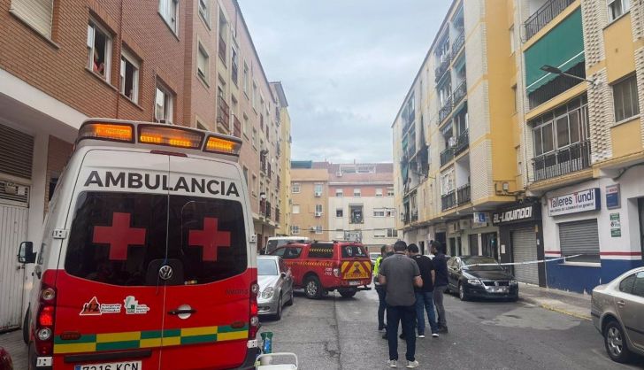 Un fallecido y 16 personas afectadas por una explosión de gas en Badajoz