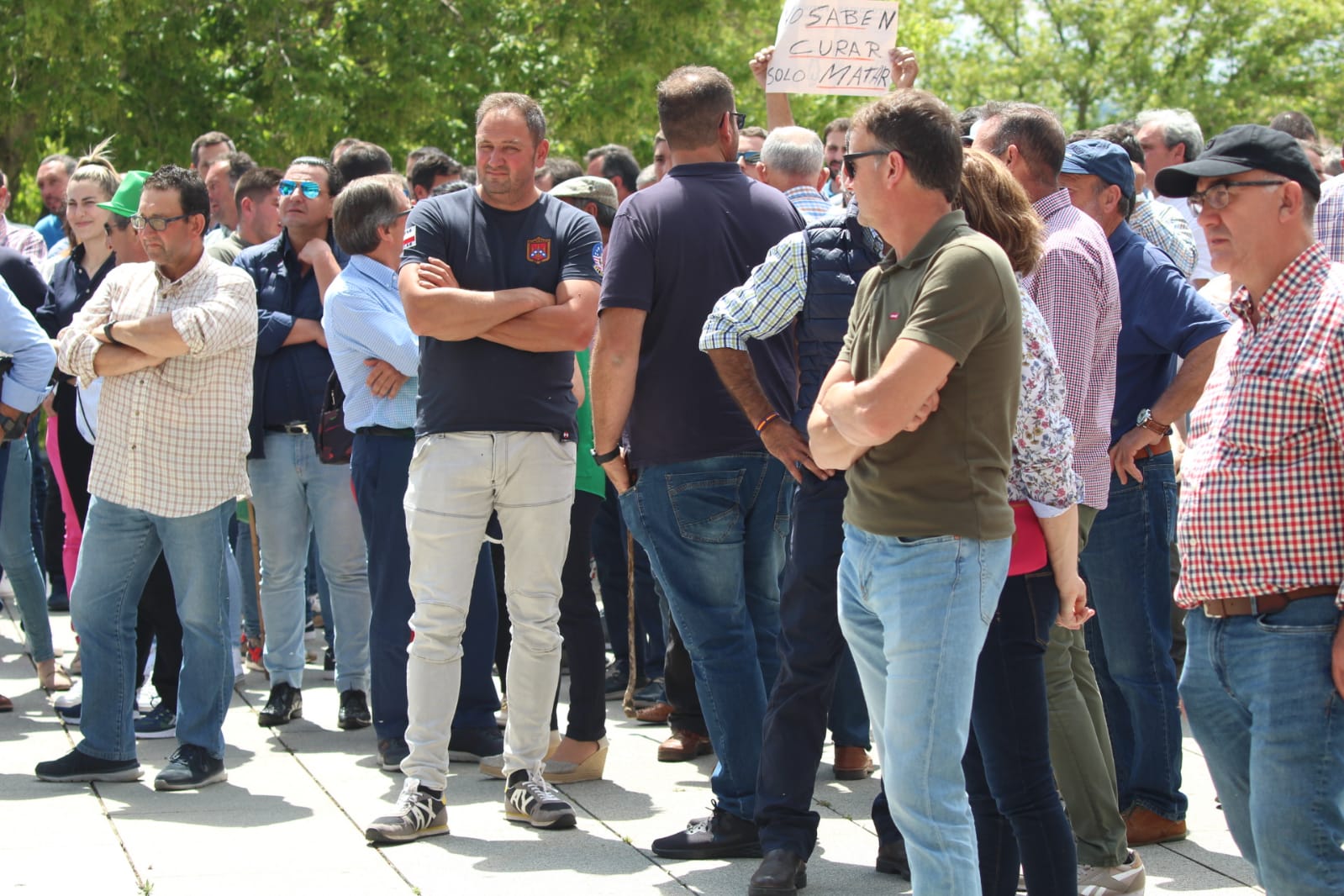 Protestas de los ganaderos frente a la Delegación Territorial de la Junta de Castilla en León en Salamanca