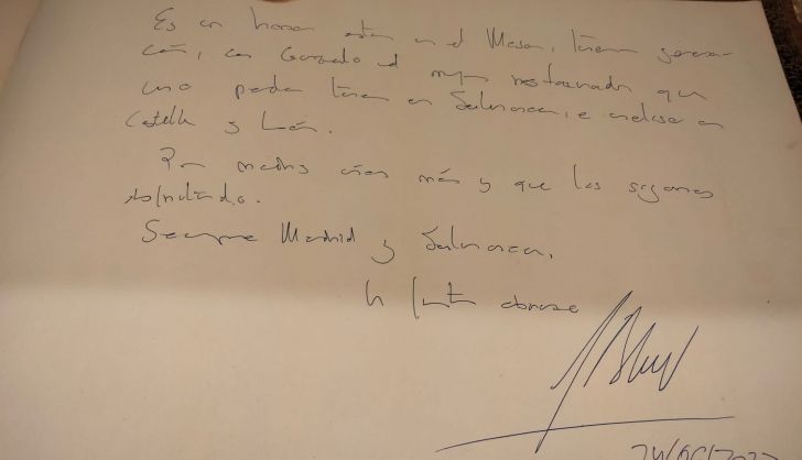 Firma de Almeida en el libro del Mesón de Gonzalo